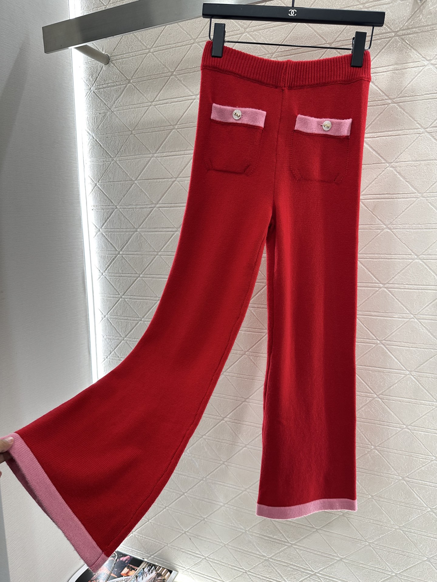 ♥Chane*♥2025新品上架 撞色包边阔腿针织长裤定制YB羊绒针织材质，密度织法，质感十足，螺纹高腰