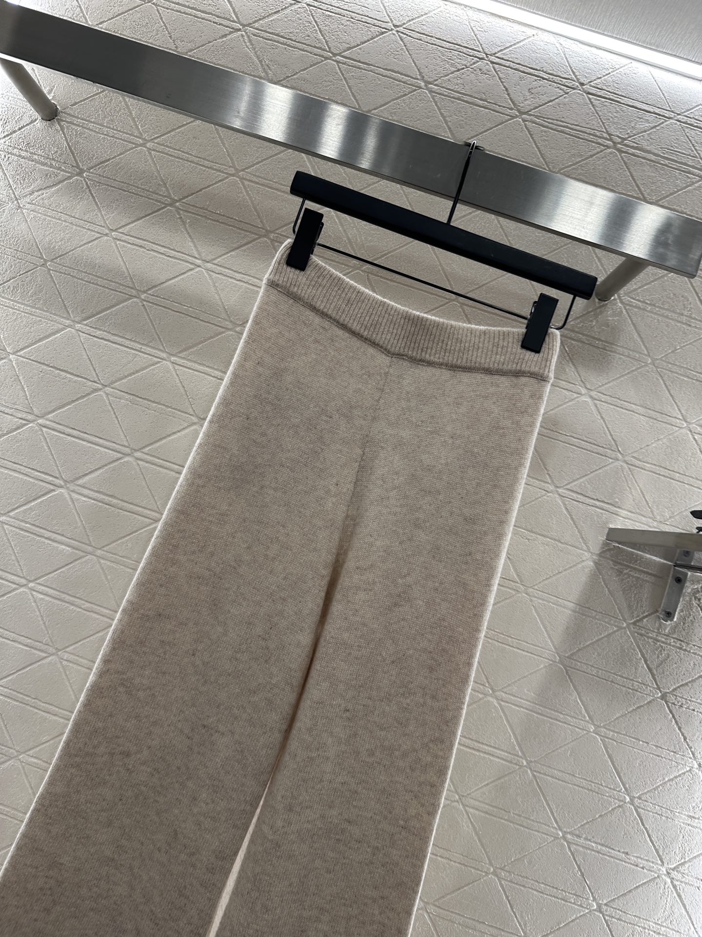 ♥Chane*♥2025新品上架 撞色包边阔腿针织长裤定制YB羊绒针织材质，密度织法，质感十足，螺纹高腰