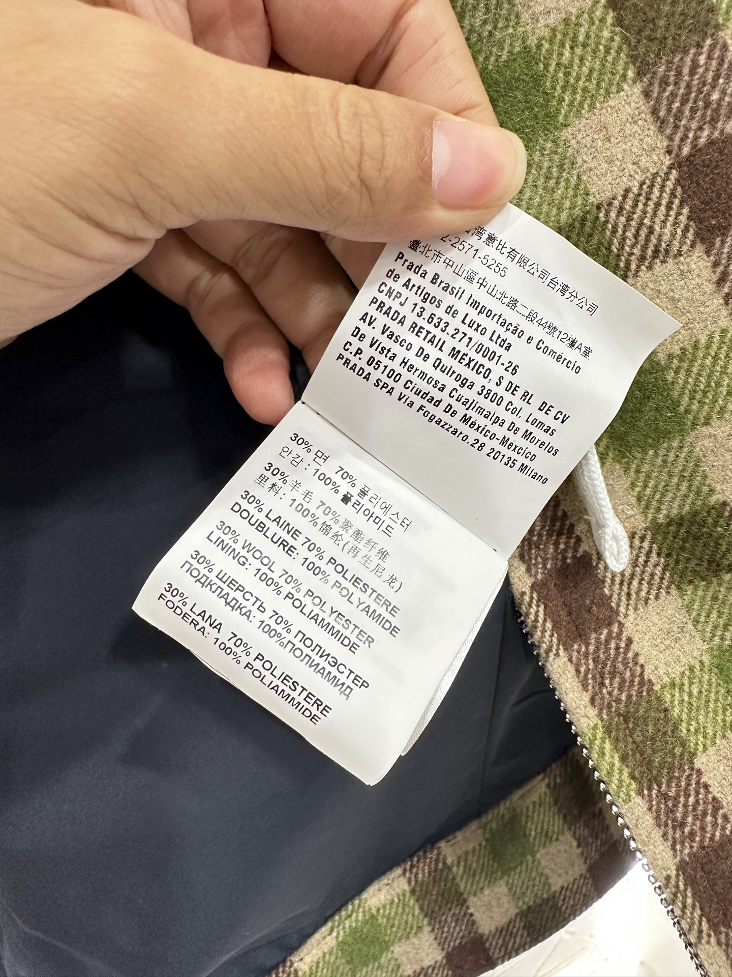 ♥Miumi*♥2025新品上架 可拆卸连帽格纹抽绳外套定制YB进口精纺羊毛材质，质感光泽，品相十足，裁