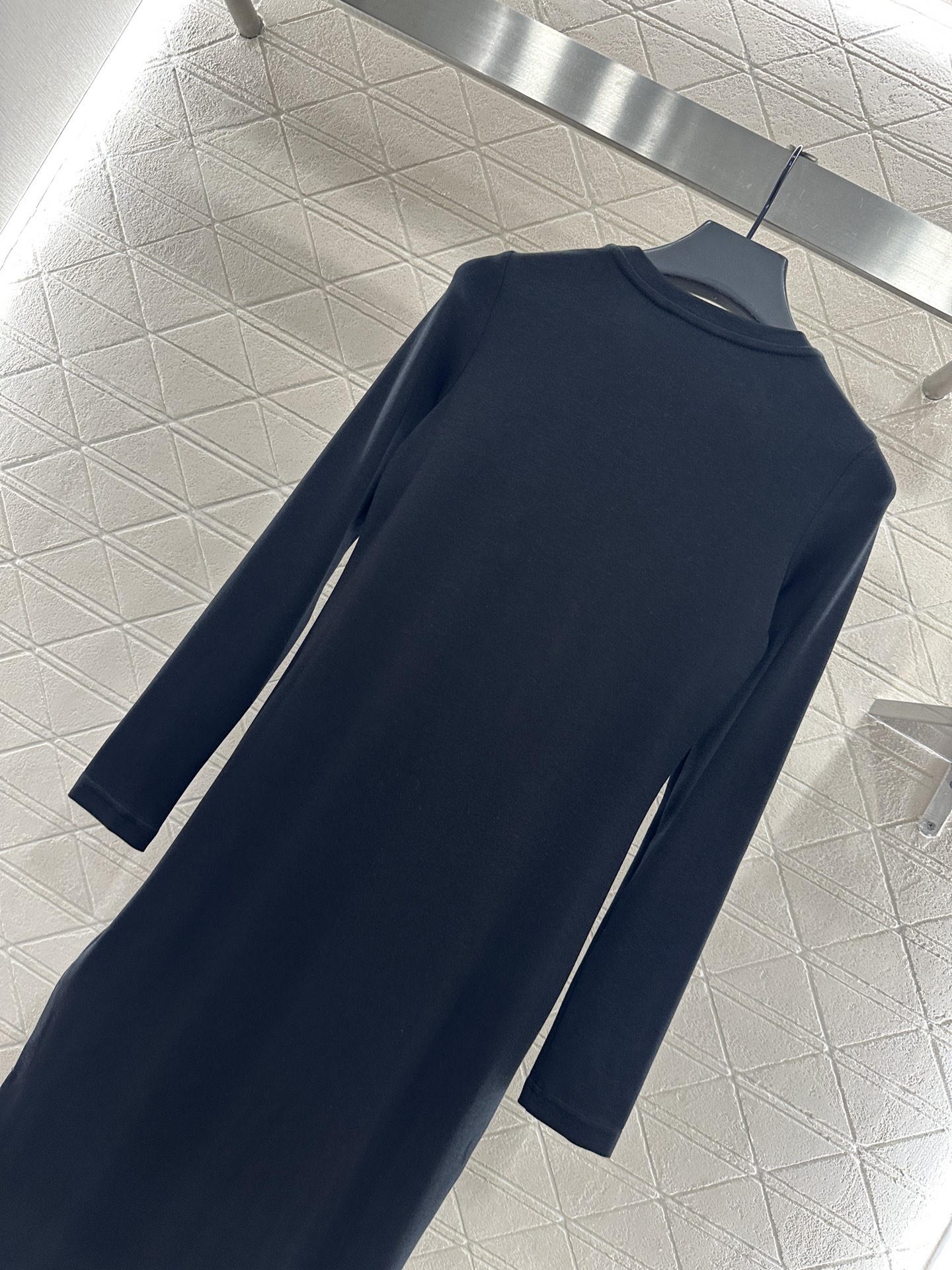 ♥Louis vuitto*♥2025新品上架 修身徽标打底连衣裙定制YB斜纹全棉材质，质感舒适，弹力十