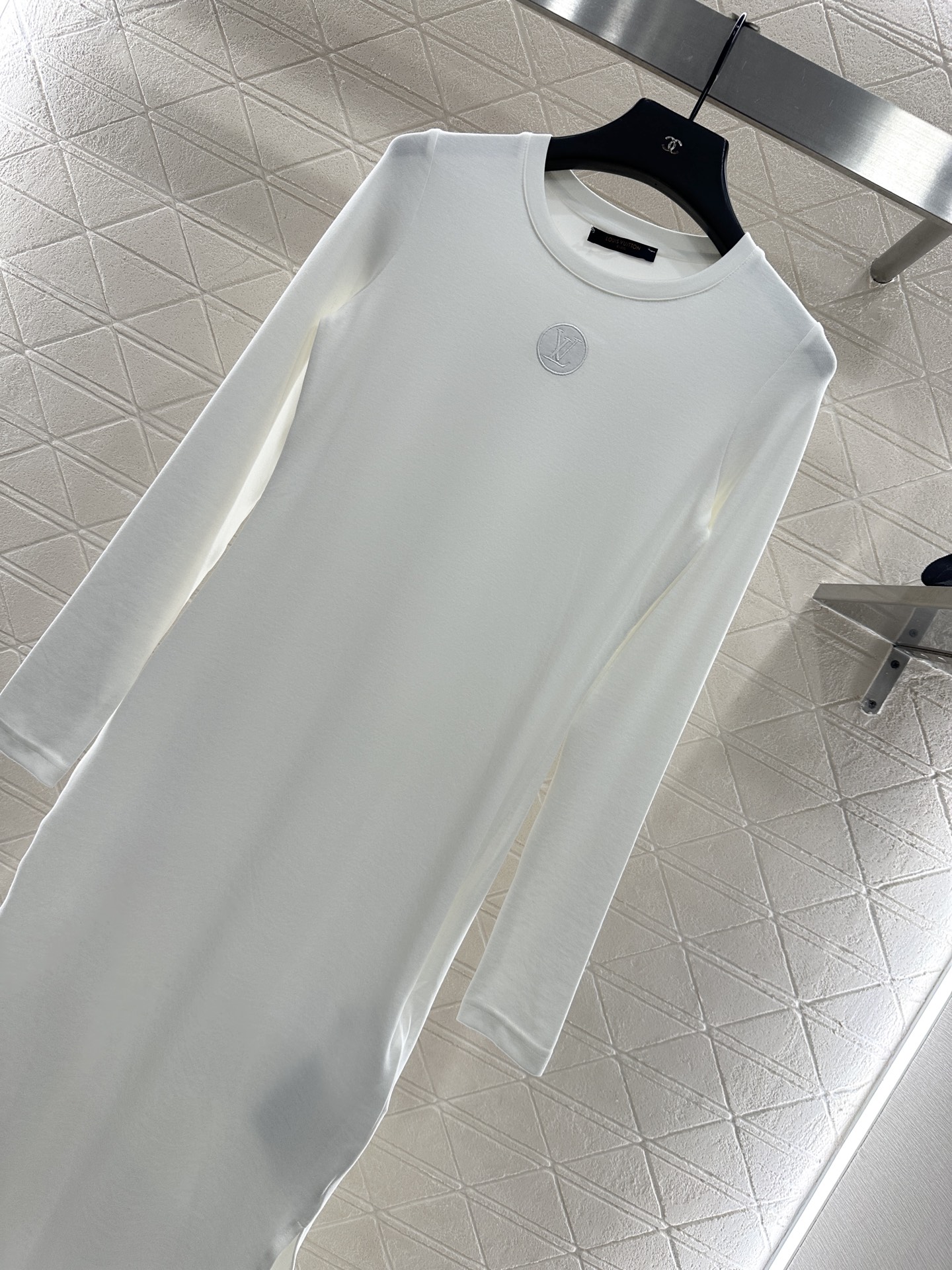 ♥Louis vuitto*♥2025新品上架 修身徽标打底连衣裙定制YB斜纹全棉材质，质感舒适，弹力十