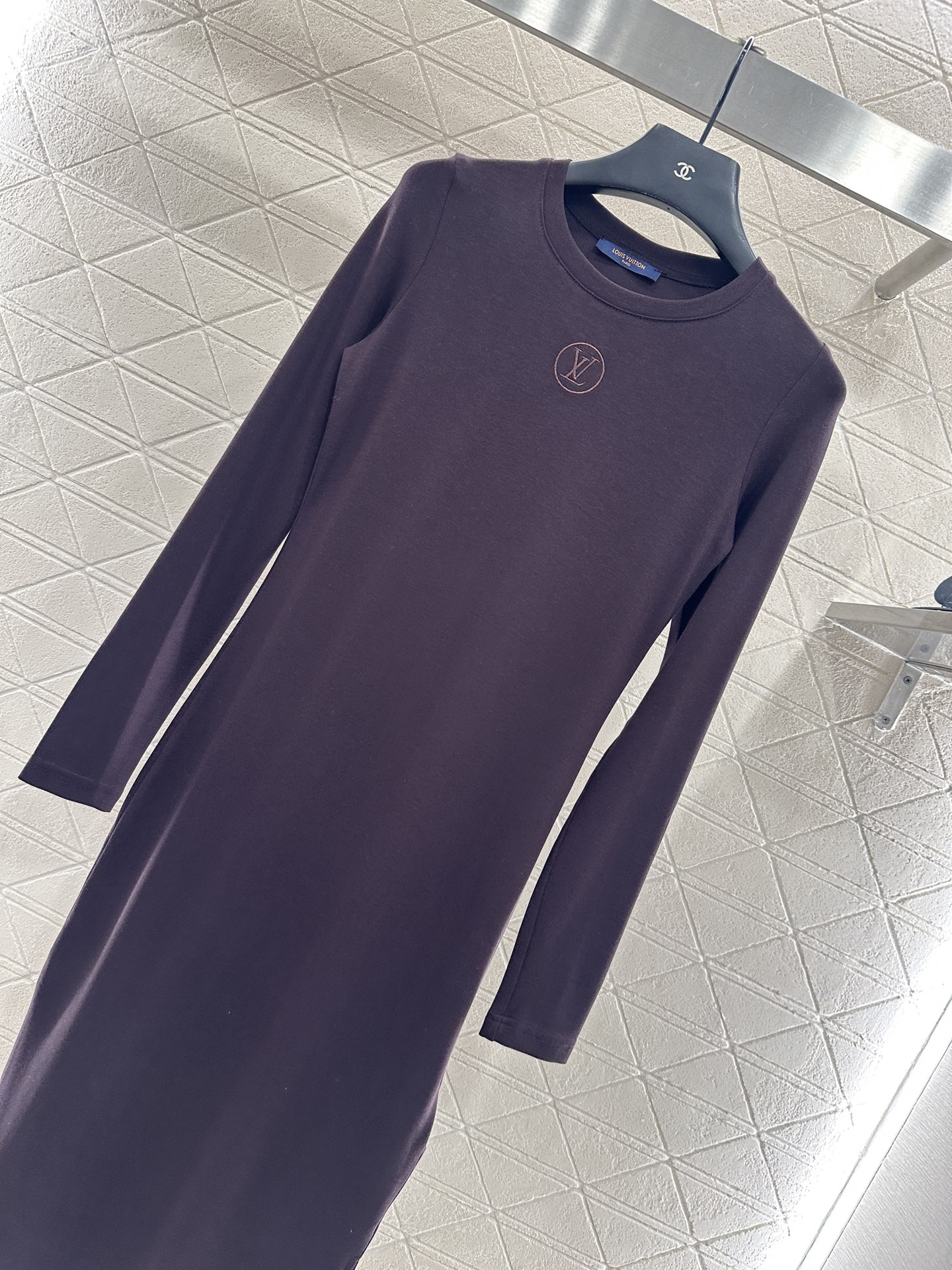 ♥Louis vuitto*♥2025新品上架 修身徽标打底连衣裙定制YB斜纹全棉材质，质感舒适，弹力十