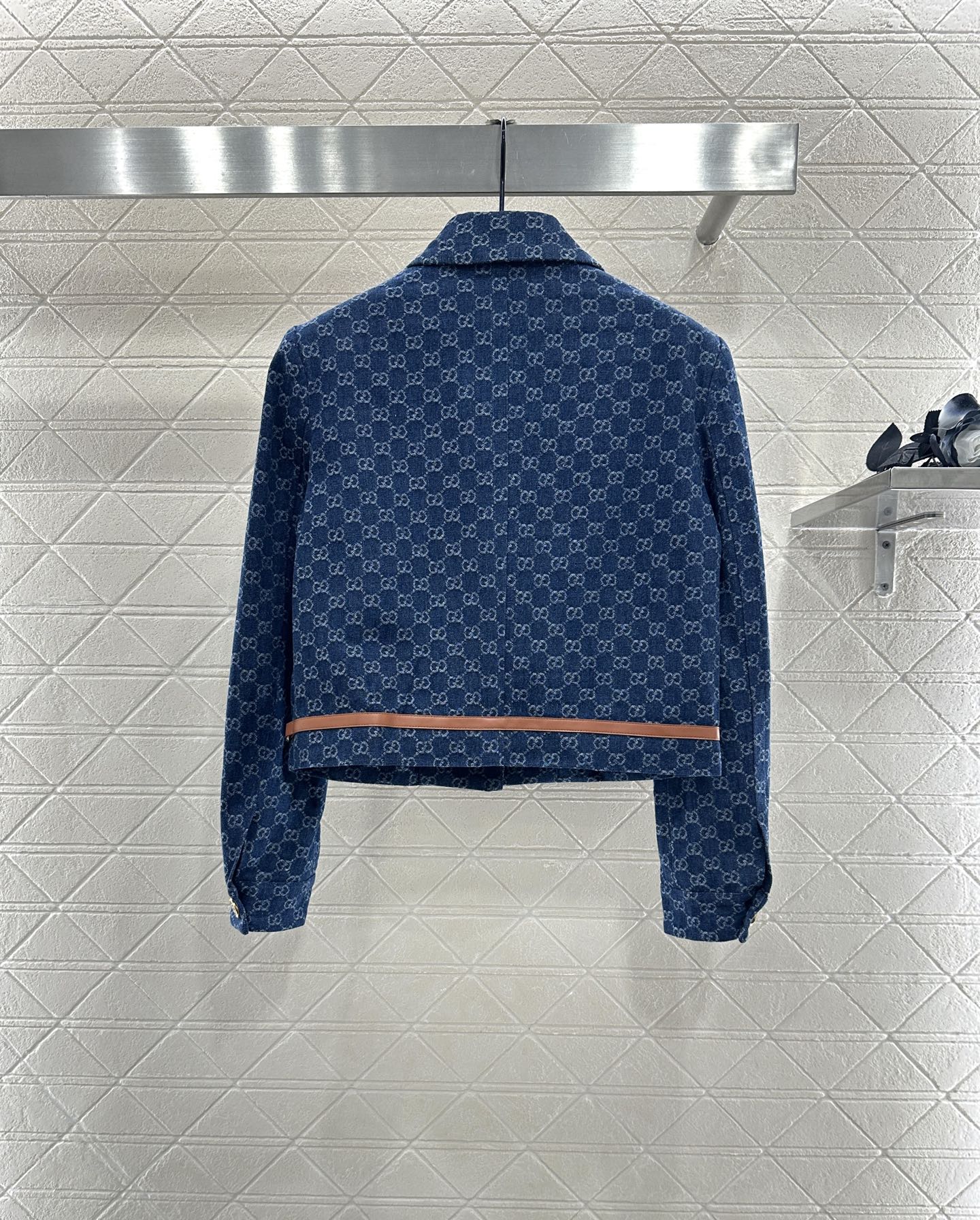 ♥Gucc*♥2025新品上架 翻领提花短款外套定制YB进口提花材质，质感高级，挺括有型，翻领正肩夹克外