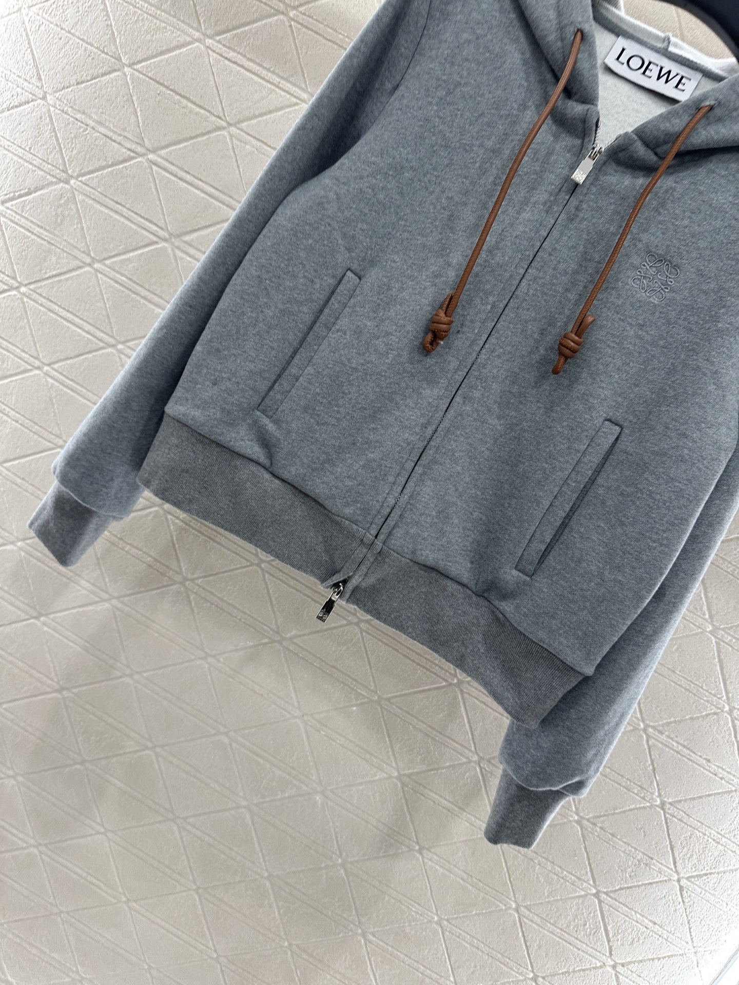 ♥Loew*♥2025新品上架 加绒磨毛连帽拉链外套定制YB斜纹全棉材质，质感光泽，品相高级，常规百搭连