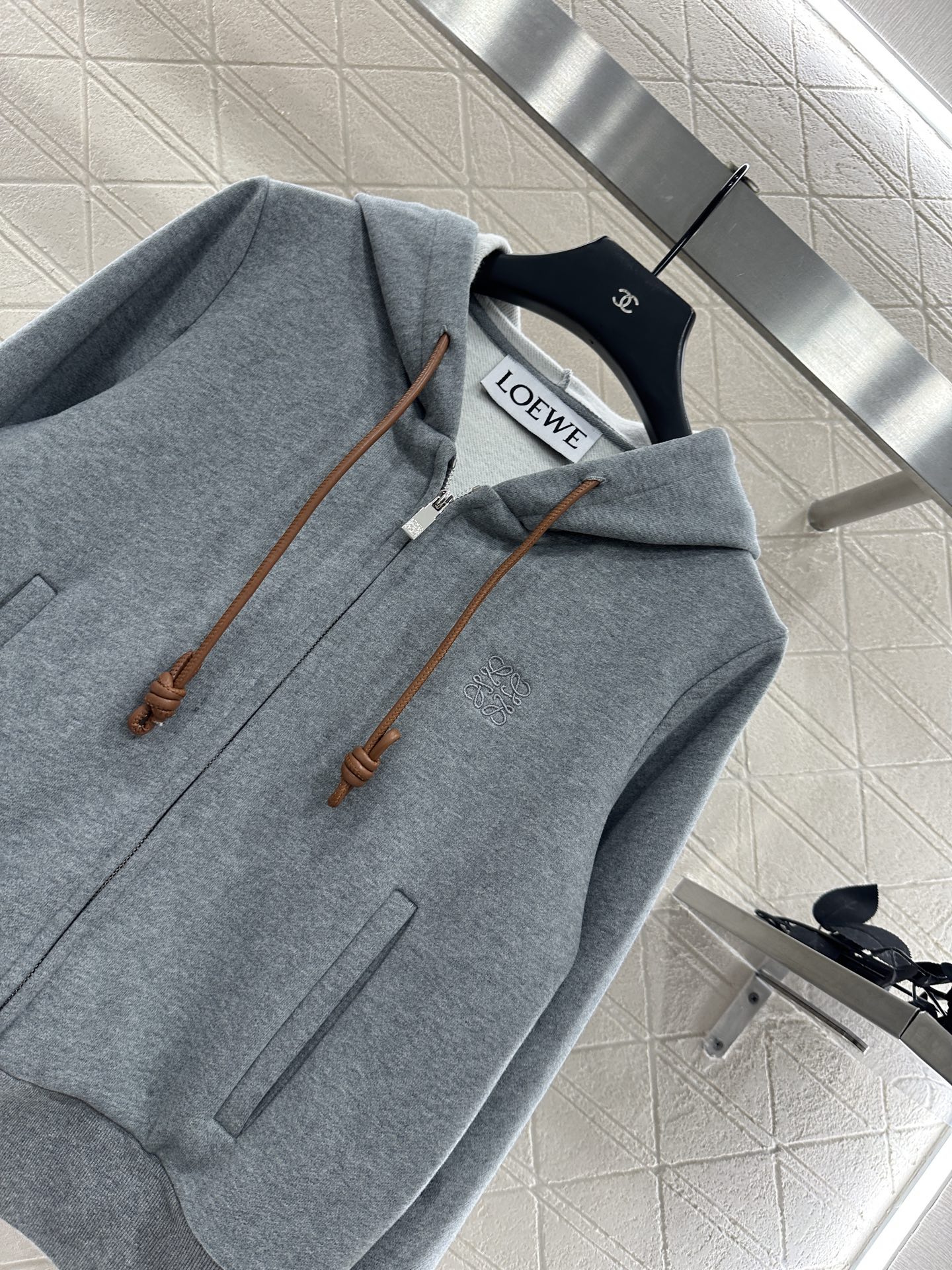 ♥Loew*♥2025新品上架 加绒磨毛连帽拉链外套定制YB斜纹全棉材质，质感光泽，品相高级，常规百搭连