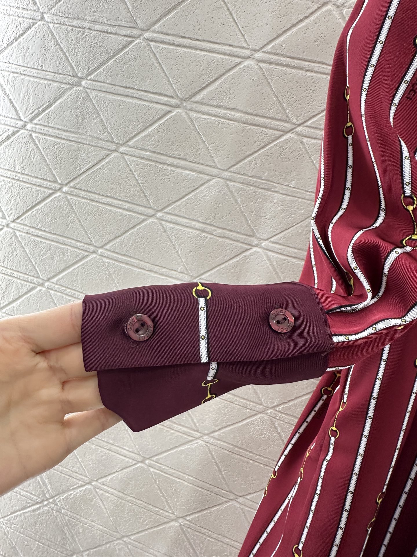 ♥Gucc*♥2025新品上架 印花腰带连衣裙定制YB进口斜纹稠材质，质感光泽，垂顺飘逸，飘带连衣长裙剪