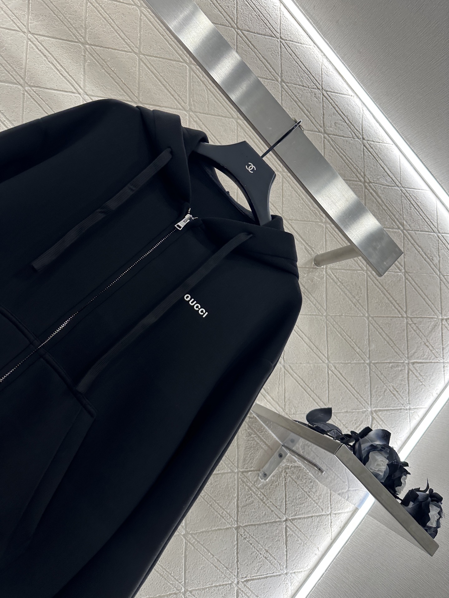 ♥Gucc*♥2025新品上架 连帽字母外套短裤套装定制YB进口人棉材质，柔软亲肤，舒适有型，连帽外套裁