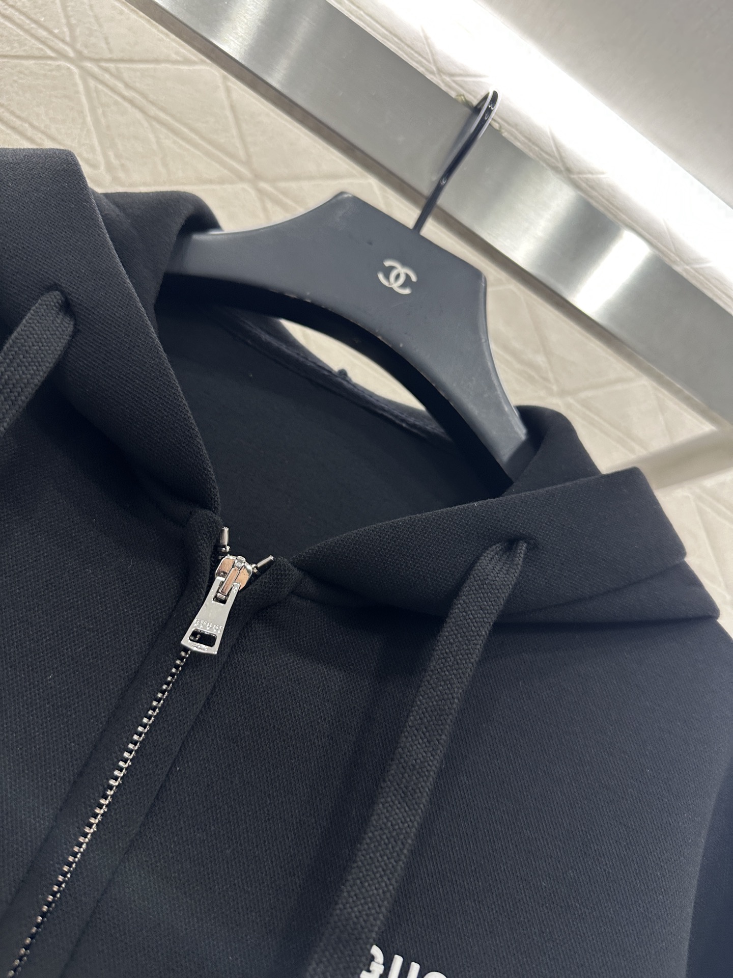 ♥Gucc*♥2025新品上架 连帽字母外套短裤套装定制YB进口人棉材质，柔软亲肤，舒适有型，连帽外套裁