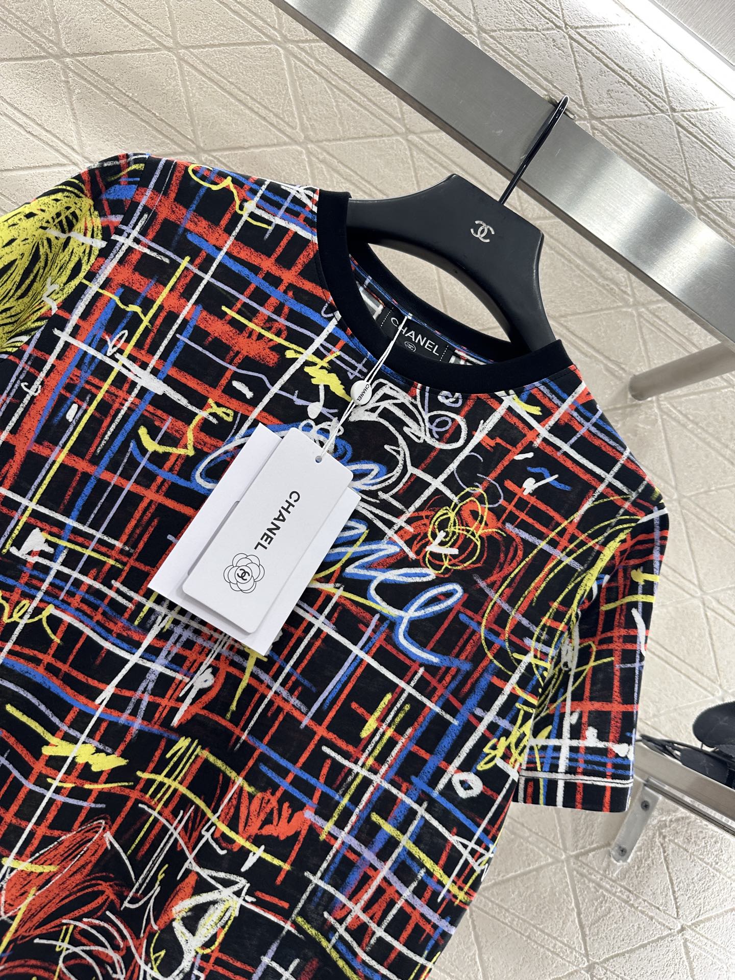 ♥Chane*♥2025新品上架 圆领涂鸦印花𝑇𝑒𝑒定制YB丝光全棉材质，透气舒适，质感十足，圆领短袖剪