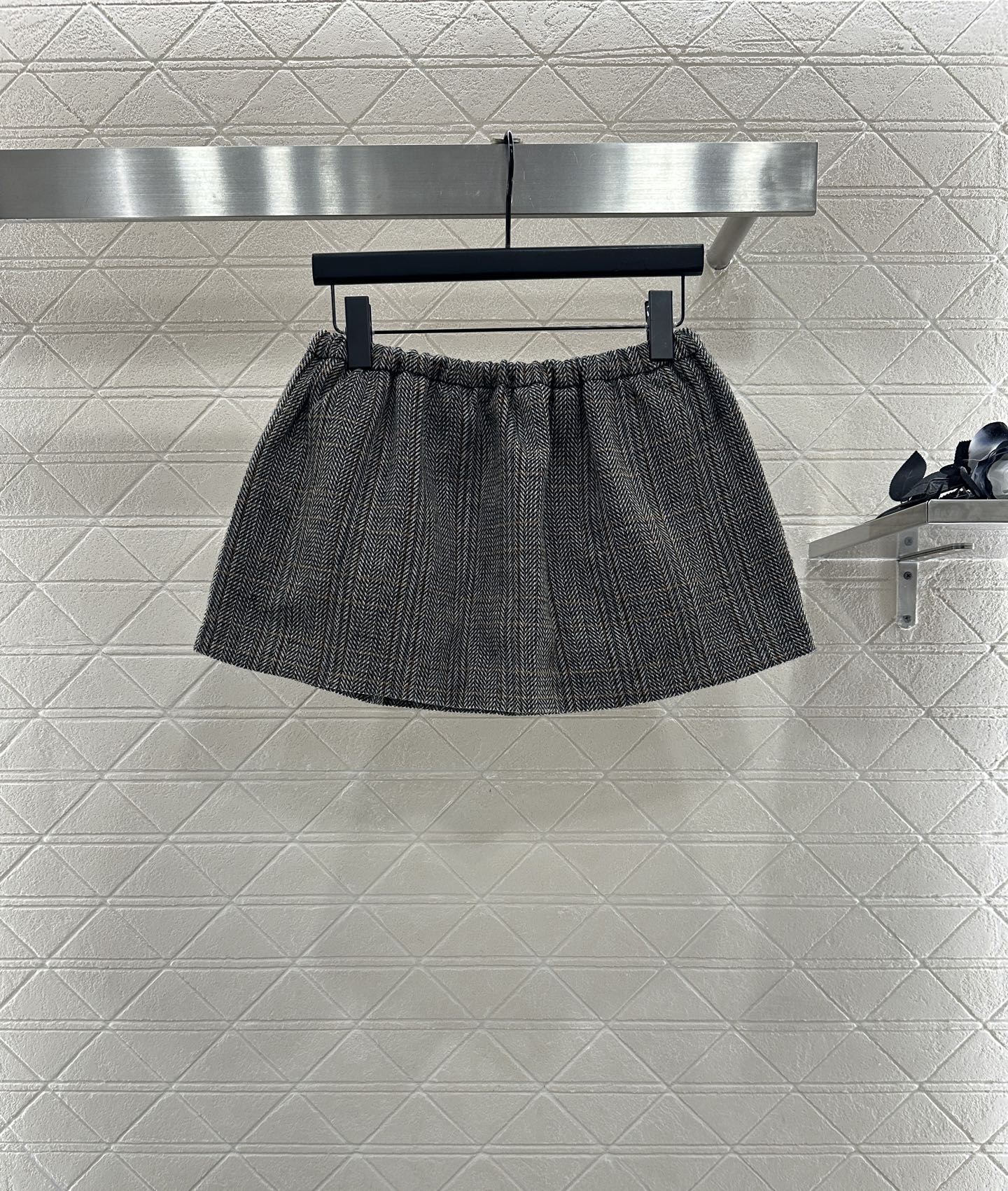 ♥Miumi*♥2025新品上架 格纹抽绳超短裙定制YB百分百初剪精仿羊毛材质，质感高级，垂顺舒适，弹力