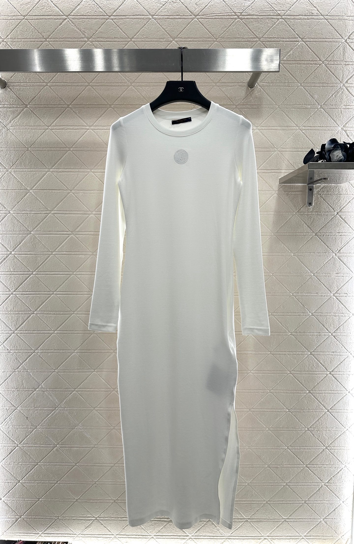 ♥Louis vuitto*♥2025新品上架 修身徽标打底连衣裙定制YB斜纹全棉材质，质感舒适，弹力十