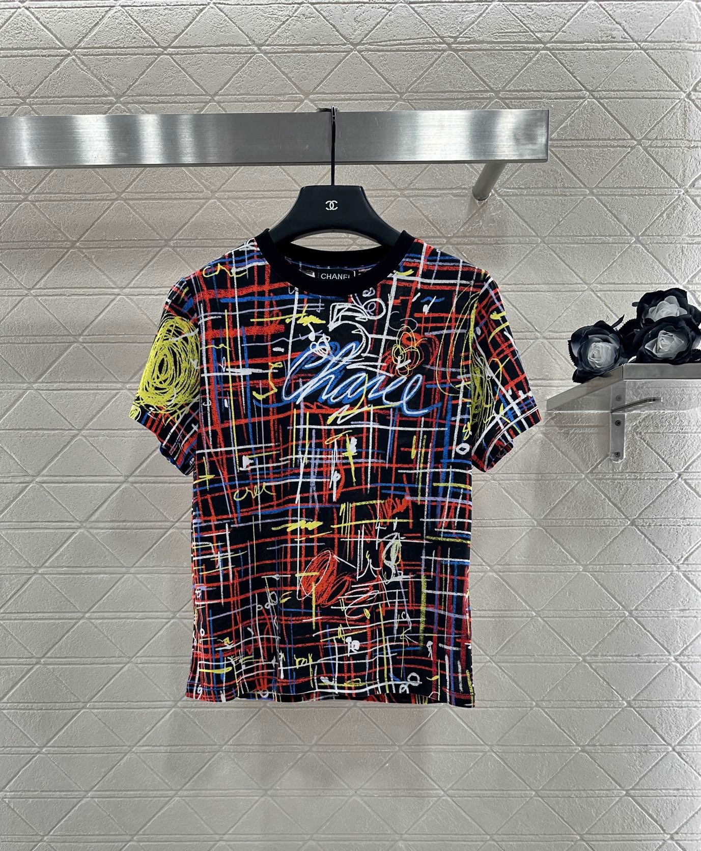 ♥Chane*♥2025新品上架 圆领涂鸦印花𝑇𝑒𝑒定制YB丝光全棉材质，透气舒适，质感十足，圆领短袖剪