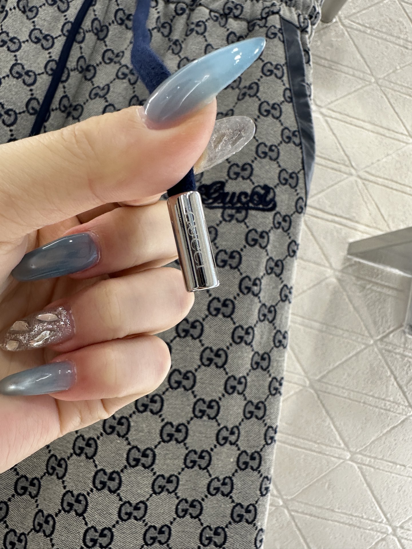 ♥Gucc*♥2025新品上架 提花休闲抽绳束脚长裤定制YB进口提花材质，质感细腻，舒适好穿，休闲束脚长