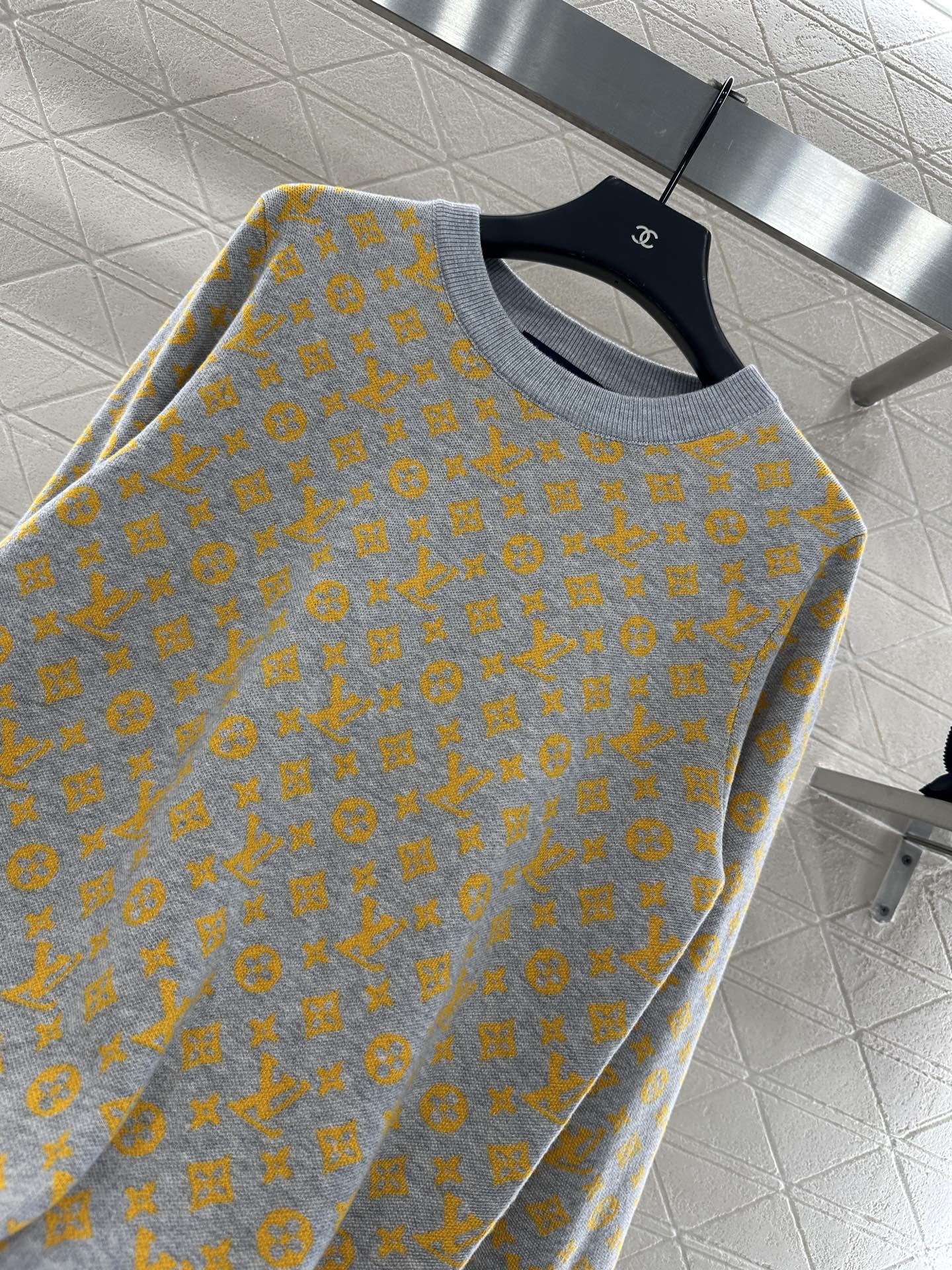 ♥Louis Vuitto*♥2025新品上架 提花宽松针织上衣定制YB羊毛纱线织造，质感高级舒适，套头