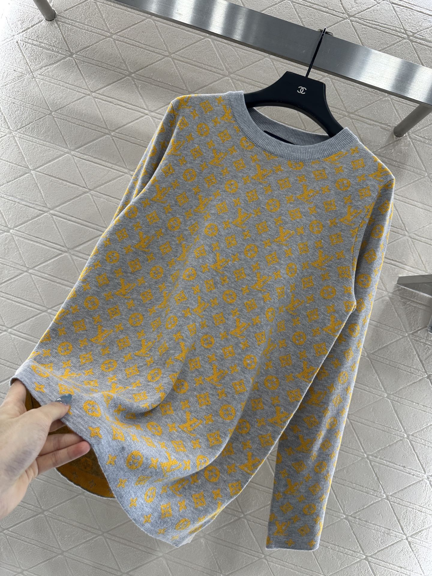 ♥Louis Vuitto*♥2025新品上架 提花宽松针织上衣定制YB羊毛纱线织造，质感高级舒适，套头