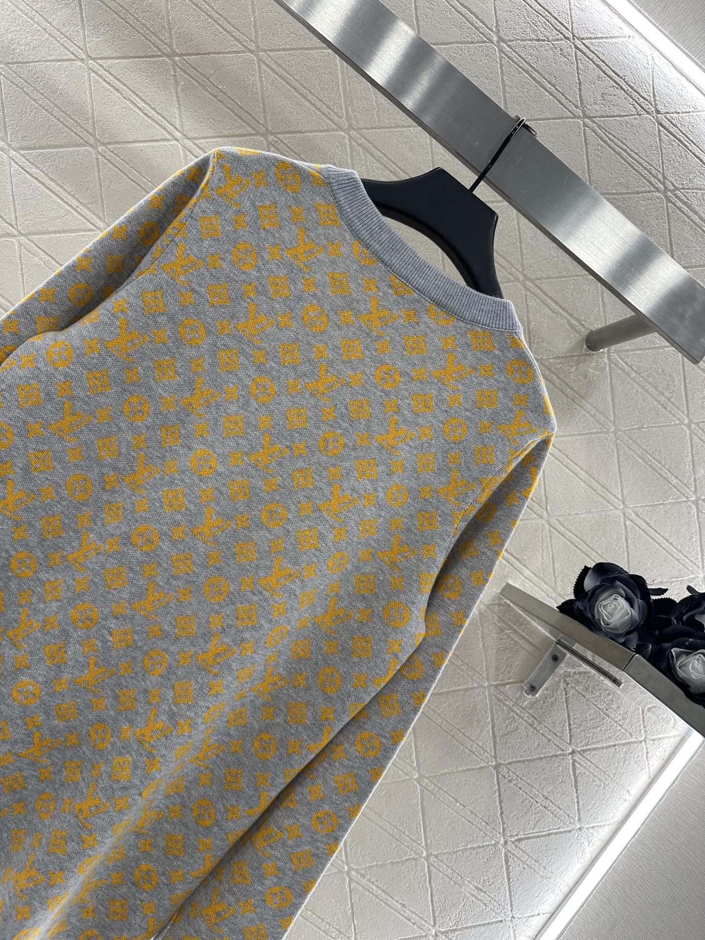 ♥Louis Vuitto*♥2025新品上架 提花宽松针织上衣定制YB羊毛纱线织造，质感高级舒适，套头