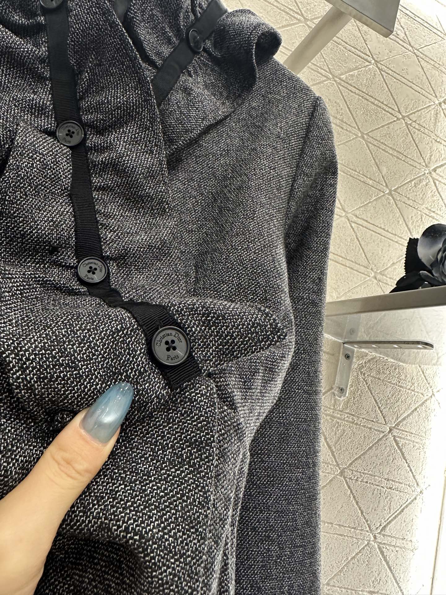 ♥Dio*♥2025新品上架 可拆卸褶皱花边连衣裙定制YB精仿羊毛材质，质感高级，垂顺有型，深浅灰黑两色