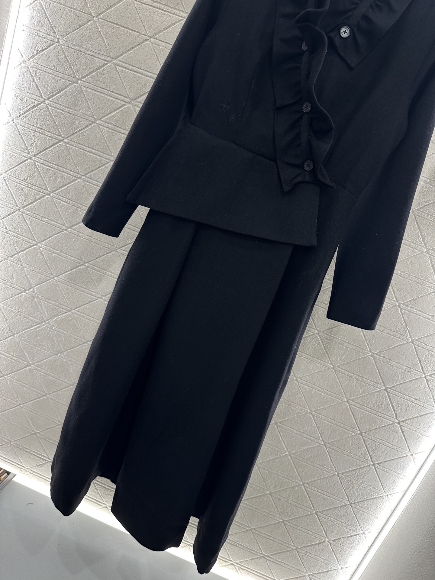 ♥Dio*♥2025新品上架 可拆卸褶皱花边连衣裙定制YB精仿羊毛材质，质感高级，垂顺有型，深浅灰黑两色