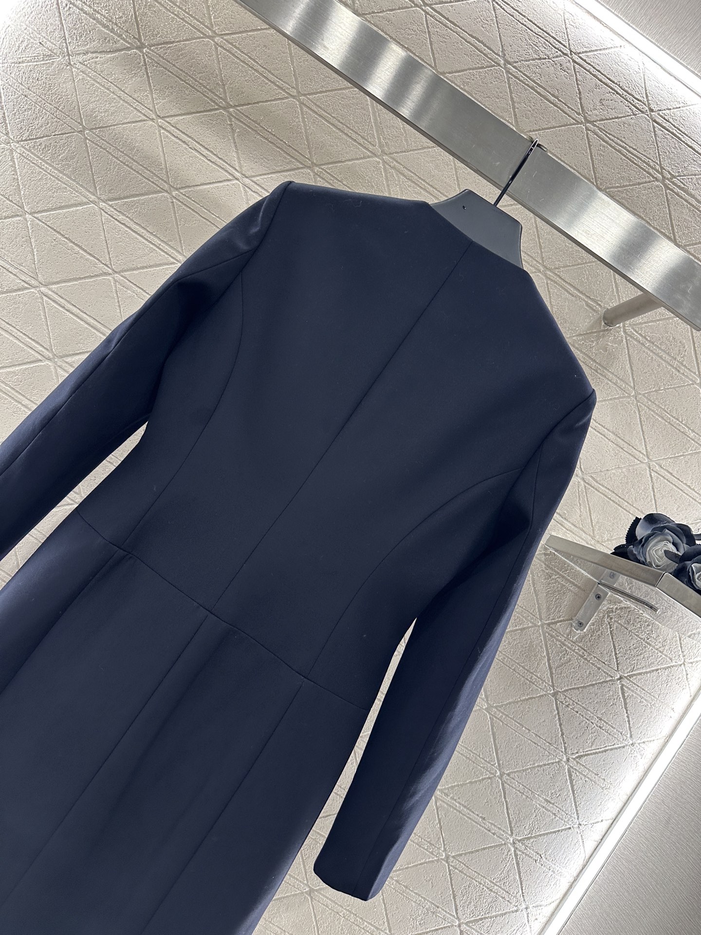 ♥Louis vuitto*♥2025新品上架 圆领皮革链扣中长外套定制YB进口精仿羊毛材质，质感高级，