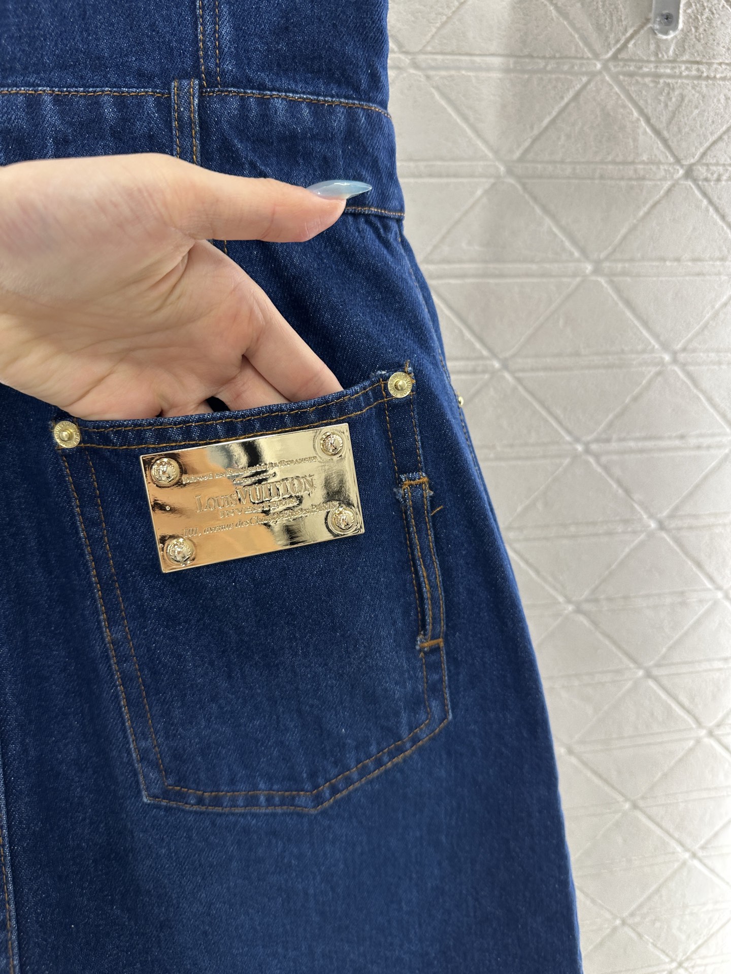 ♥Louis Vuitto*♥2025新品上架 牛仔背心裙定制YB斜纹棉牛仔材质，质感细腻，弹力舒适，背