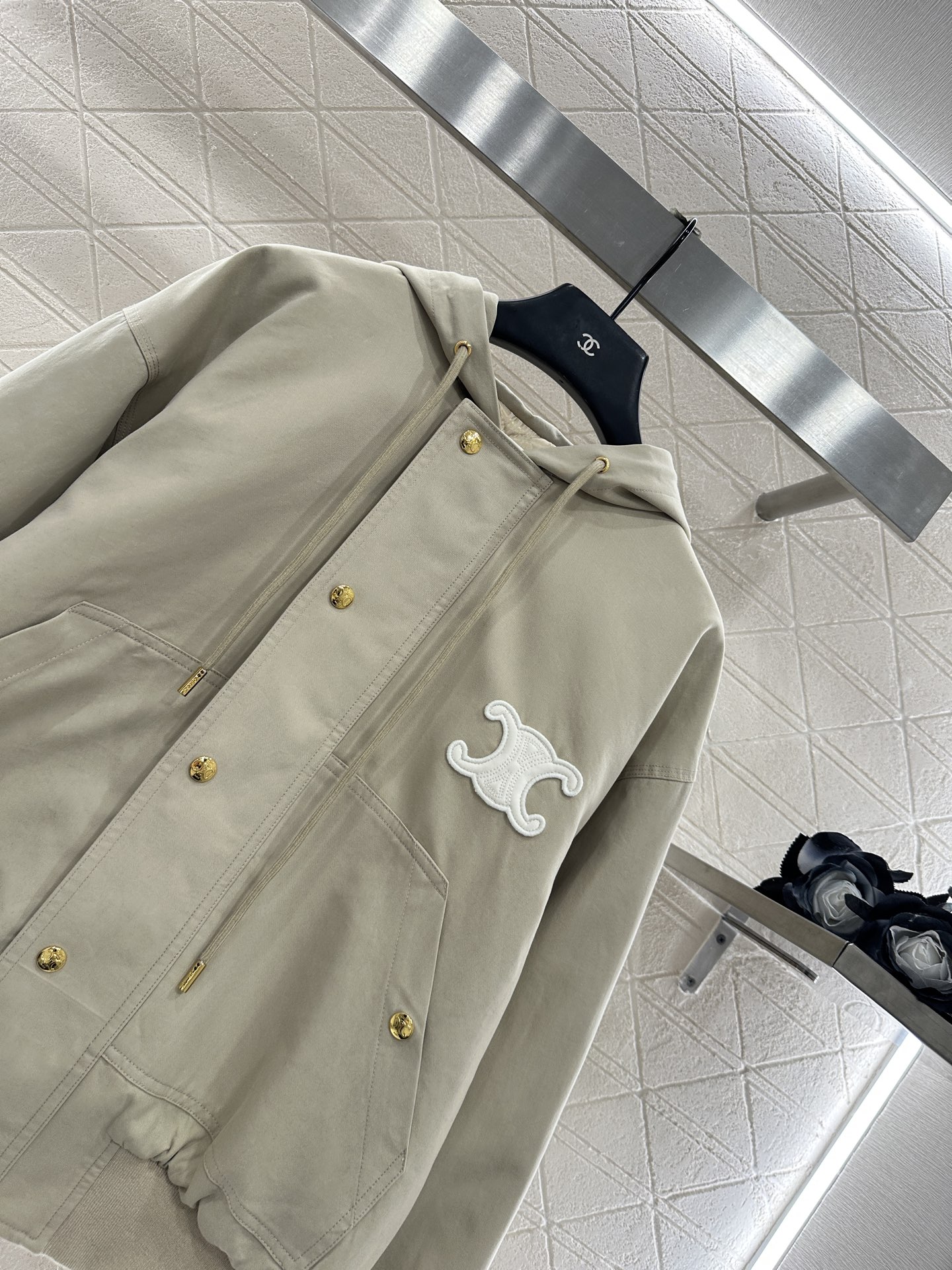 ♥Celin*♥2025新品上架 连帽夹棉抽绳外套定制YB斜纹全棉材质，质感光泽，品相十足，裁剪垂顺流畅