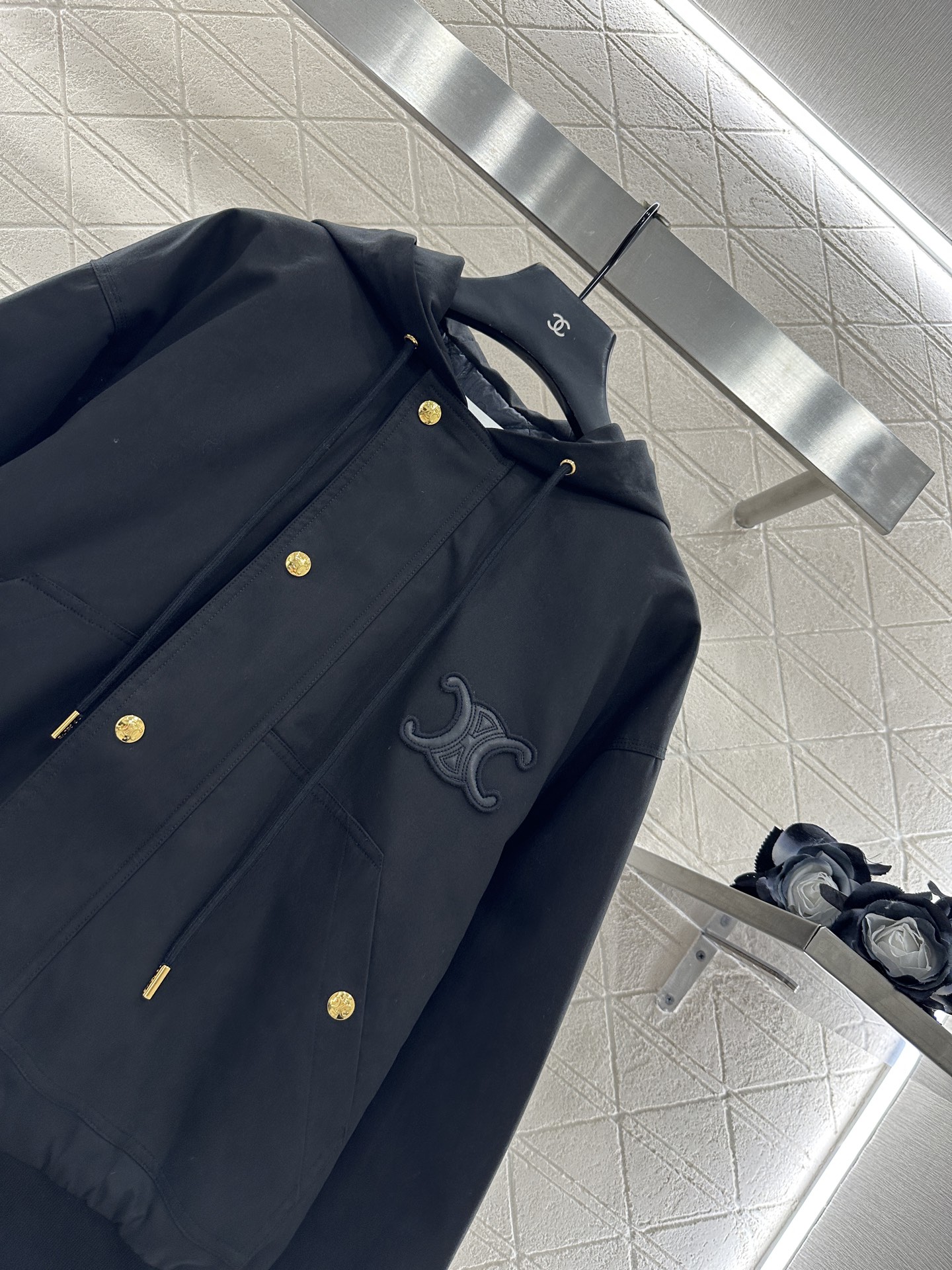 ♥Celin*♥2025新品上架 连帽夹棉抽绳外套定制YB斜纹全棉材质，质感光泽，品相十足，裁剪垂顺流畅