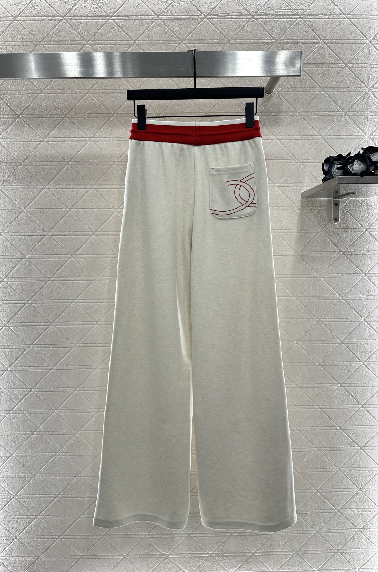 ♥Chane*♥2025新品上架 连帽外套长裤套装定制YB进口棉纶材质，舒适好穿，垂顺有型，连帽拉链外套