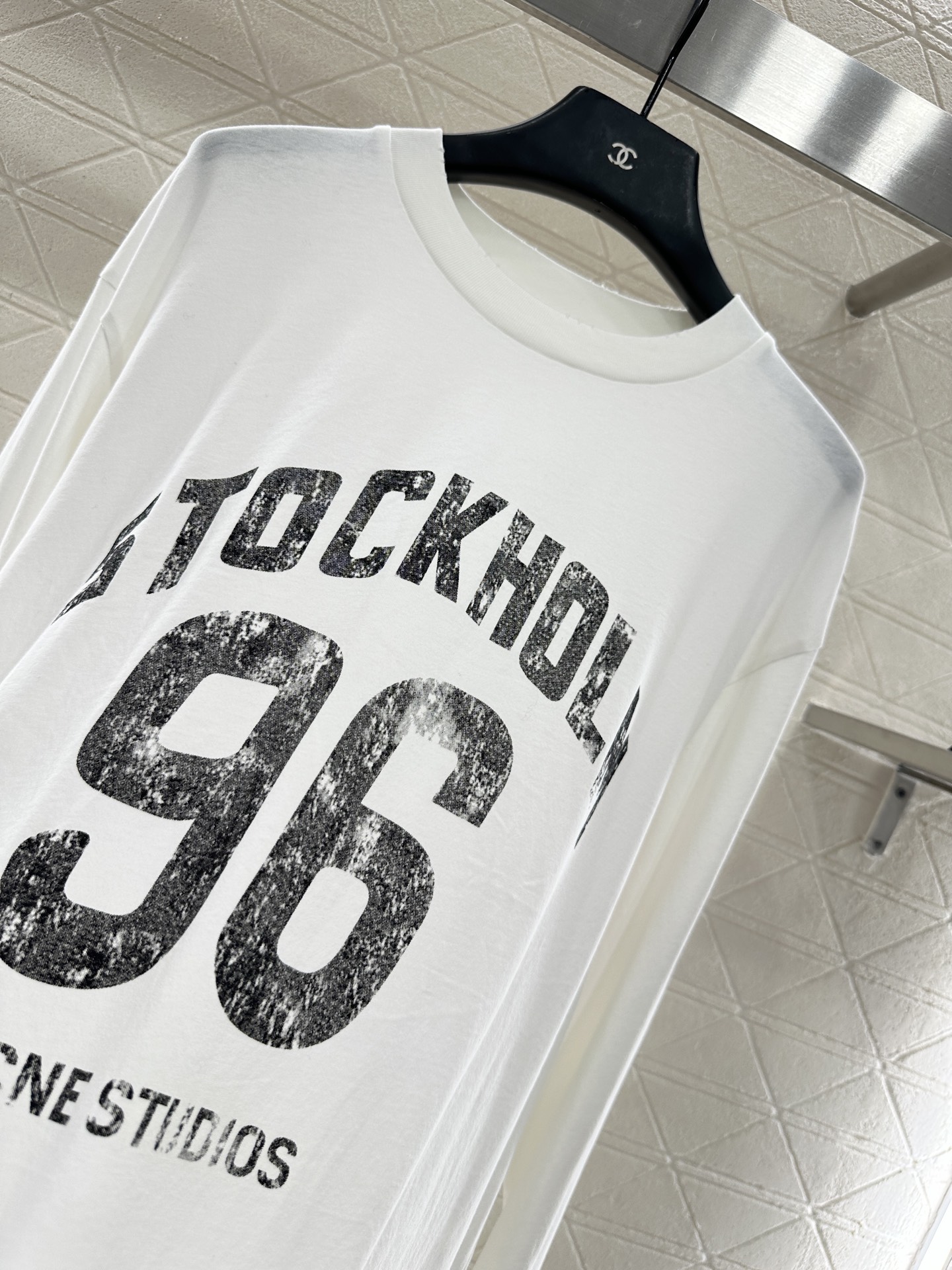 ♥Acne studio*♥2025新品上架 圆领字母印花长袖上衣定制YB斜纹全棉材质，质感细腻，穿搭舒