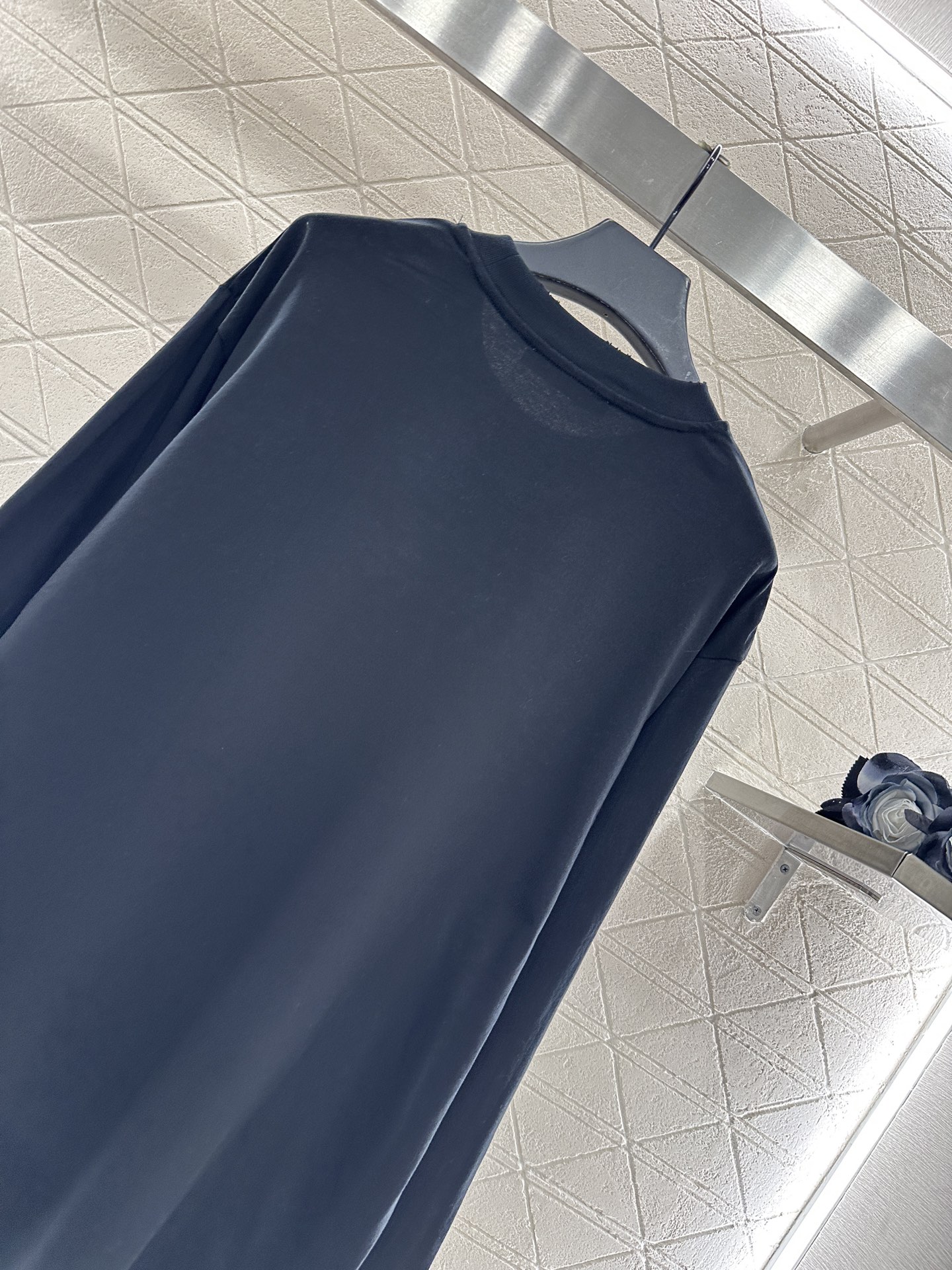 ♥Acne studio*♥2025新品上架 圆领字母印花长袖上衣定制YB斜纹全棉材质，质感细腻，穿搭舒