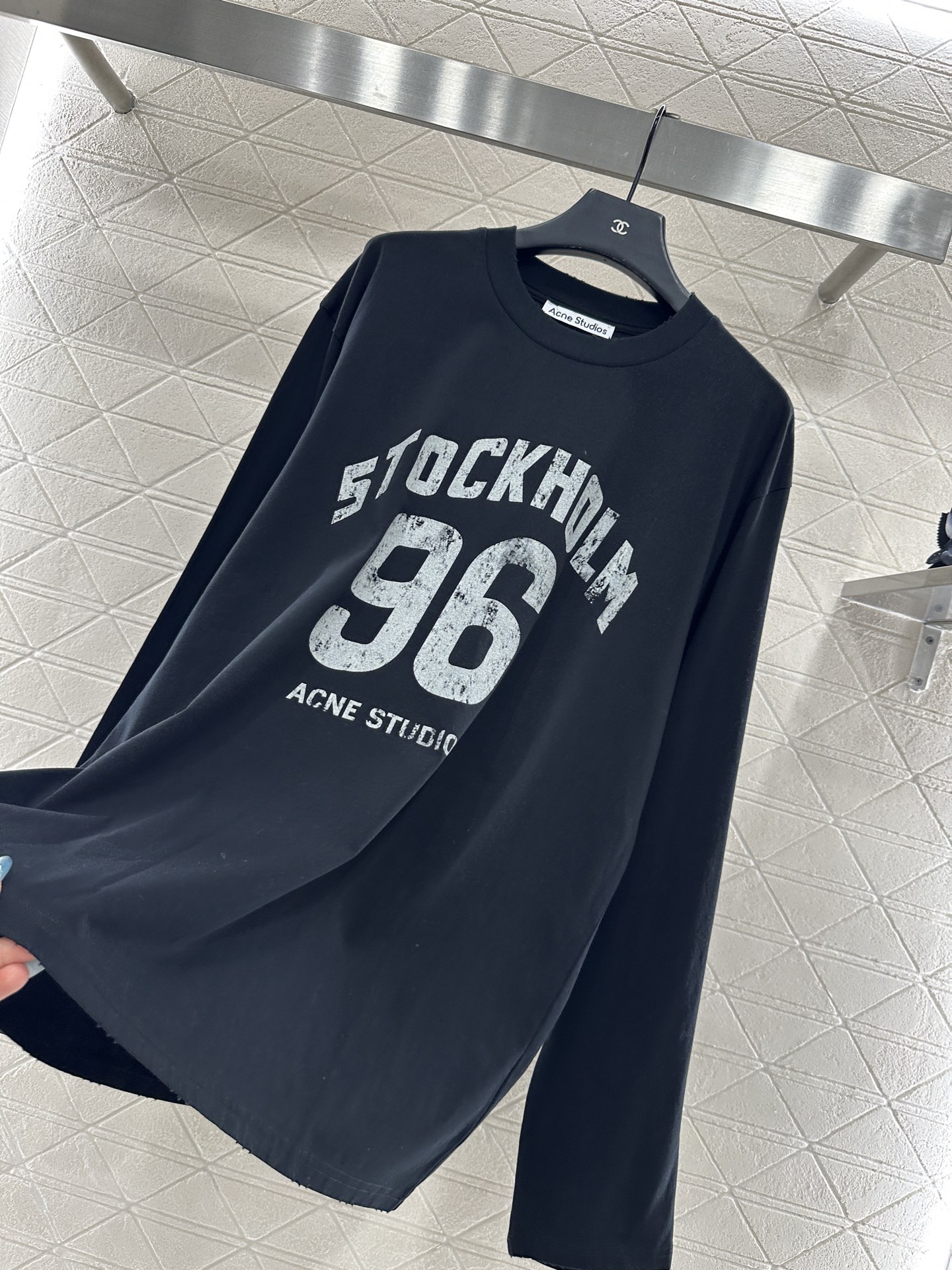 ♥Acne studio*♥2025新品上架 圆领字母印花长袖上衣定制YB斜纹全棉材质，质感细腻，穿搭舒