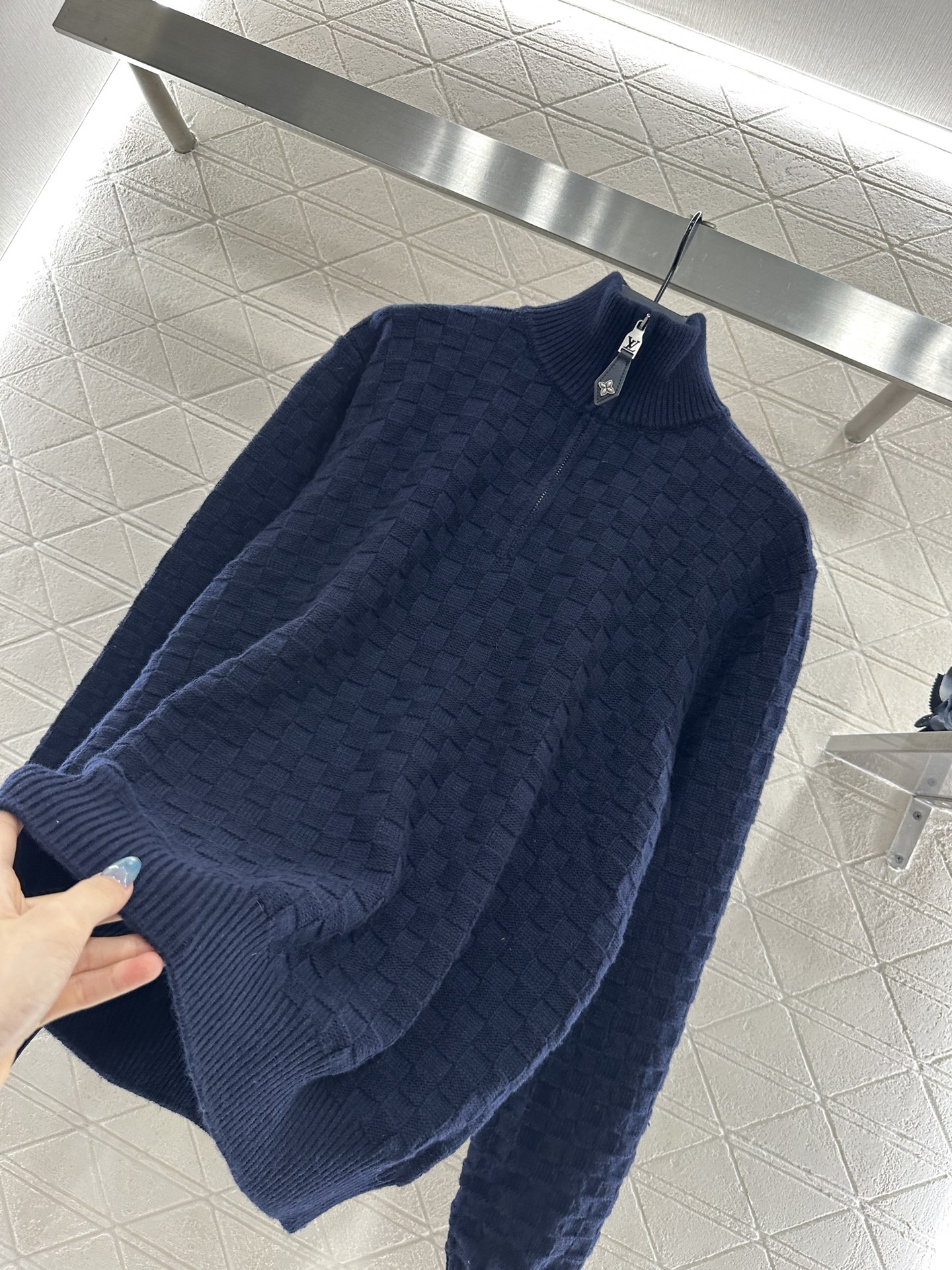 ♥Louis vuitt*♥2025新品上架 高领拉链针织套头毛衣定制YB羊绒羊毛纱线织造，质感高级，舒