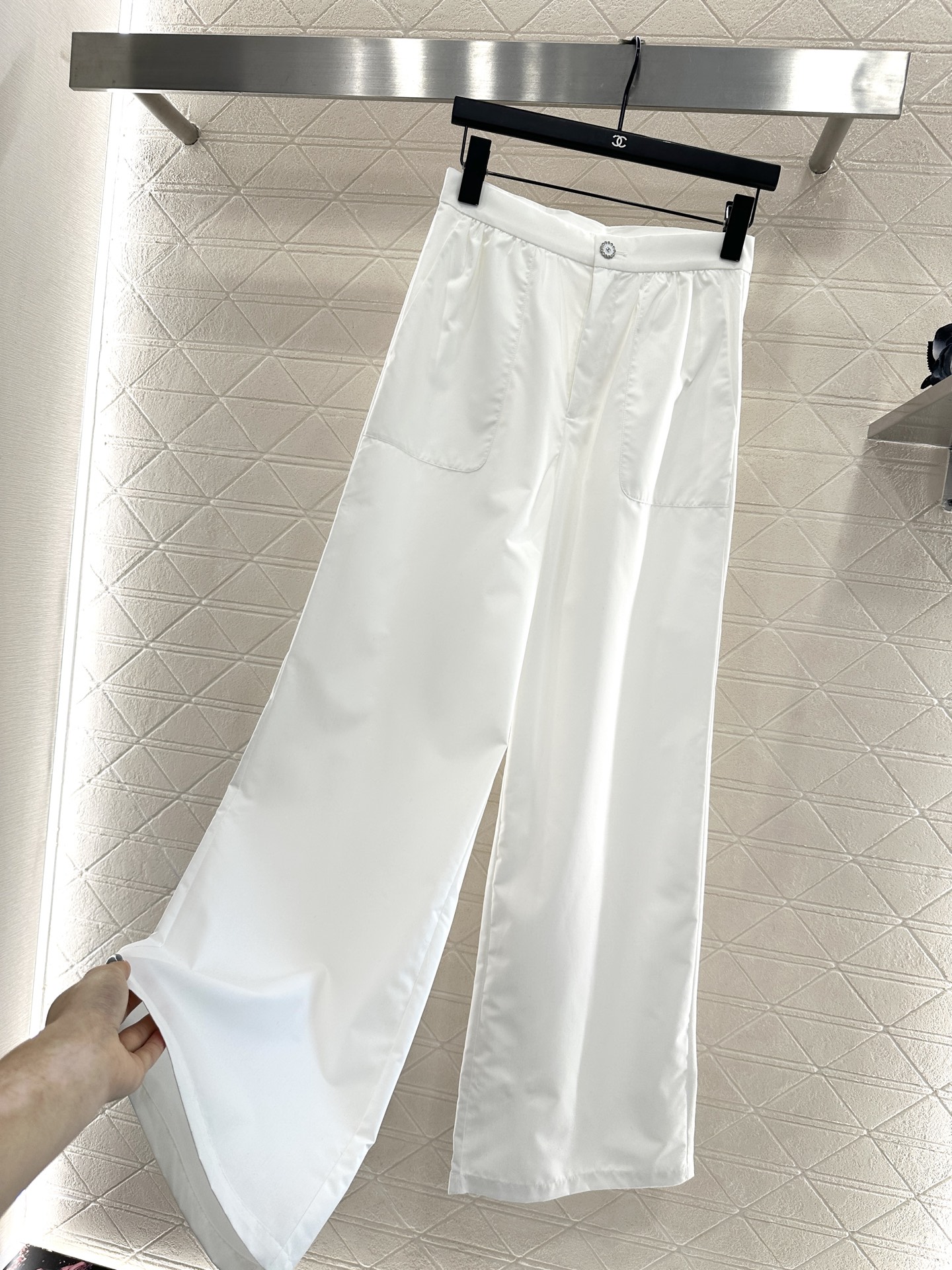 ♥Chane*♥2025新品上架 圆领口袋外套长裤套装定制YB斜纹全棉材质，质感舒适细腻，透气十足，圆领