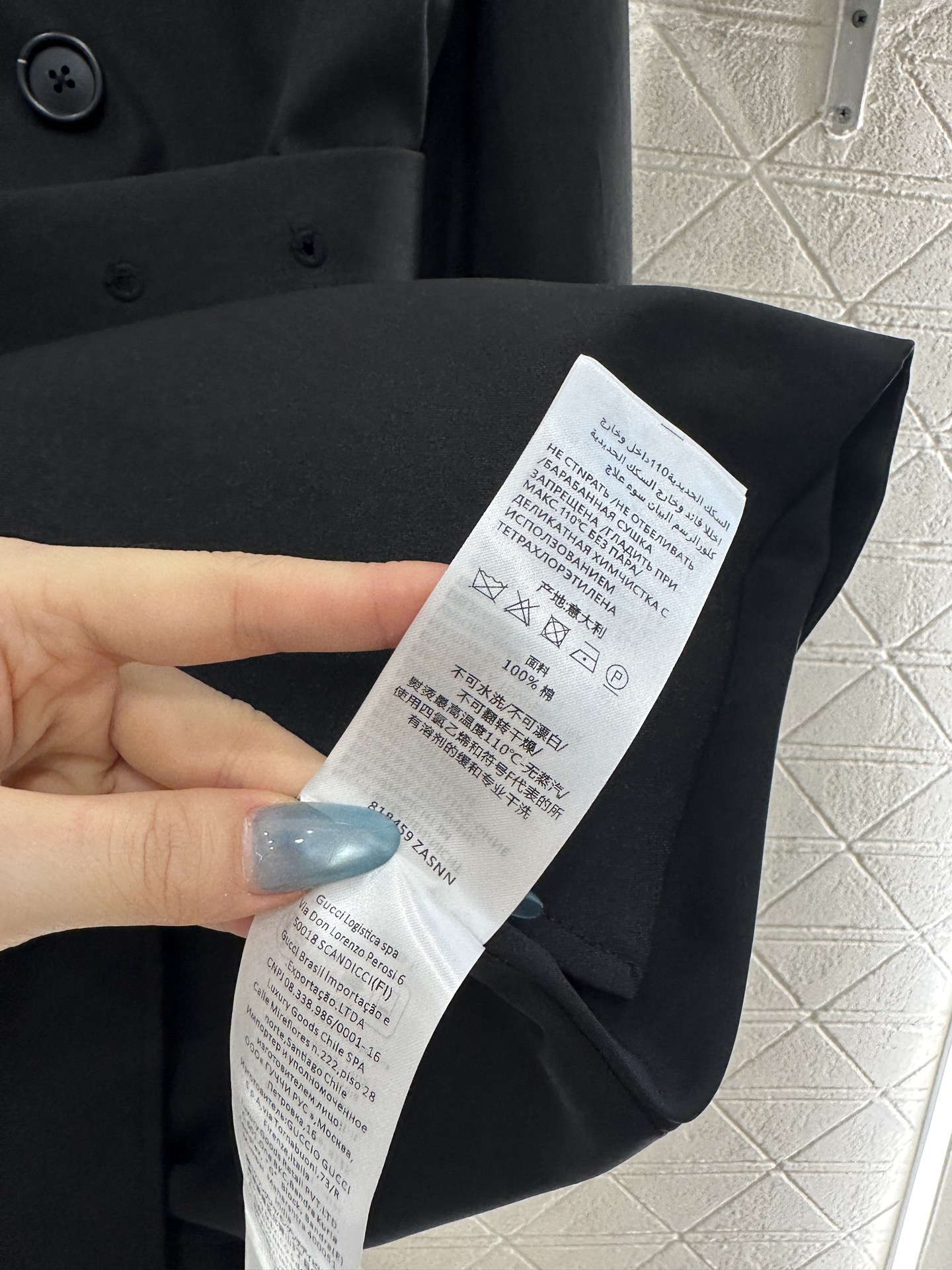 ♥Gucc*♥2025新品上架 翻领双排扣中长款风衣定制YB斜纹全棉风衣材质，挺括有型，质感高级，翻领中