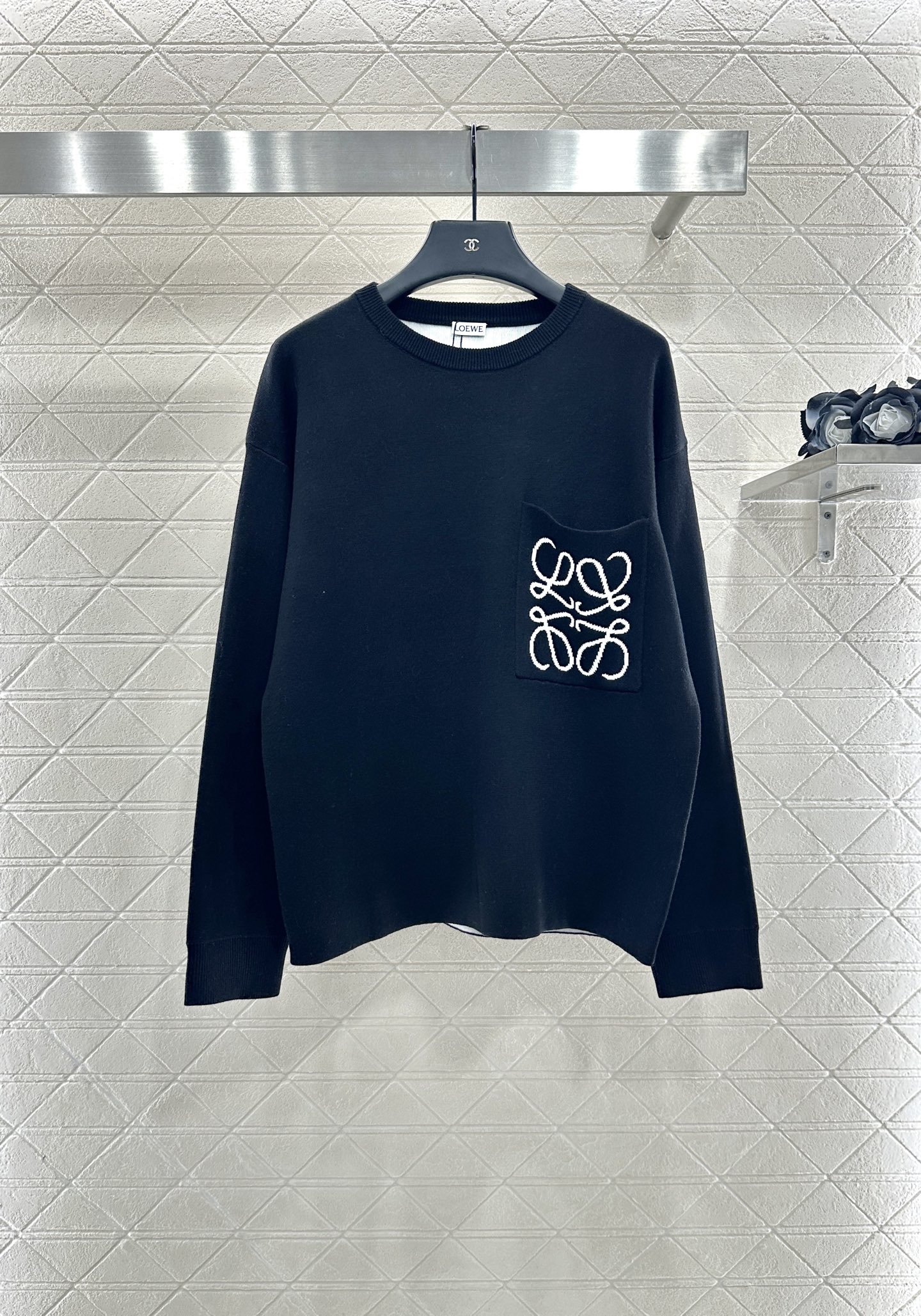 ♥Loew*♥2025新品上架 图腾宽松针织上衣定制YB羊毛纱线织造，质感高级舒适，套头针织上衣剪裁，通