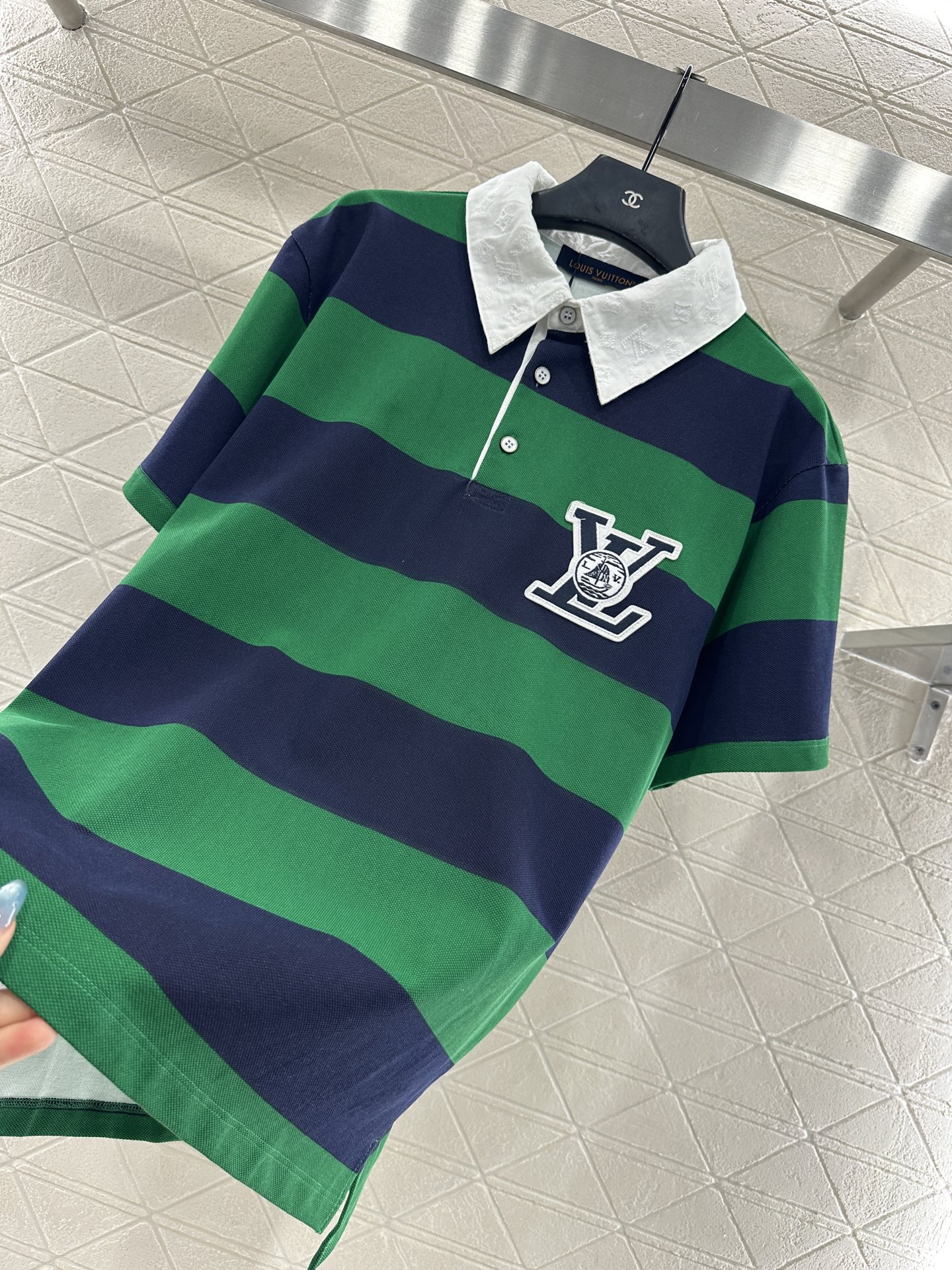 ♥Louis vuitto*♥2025新品上架 𝑝𝑜𝑙𝑜条纹短袖定制YB朱地全棉织造，弹力舒适，质感十足