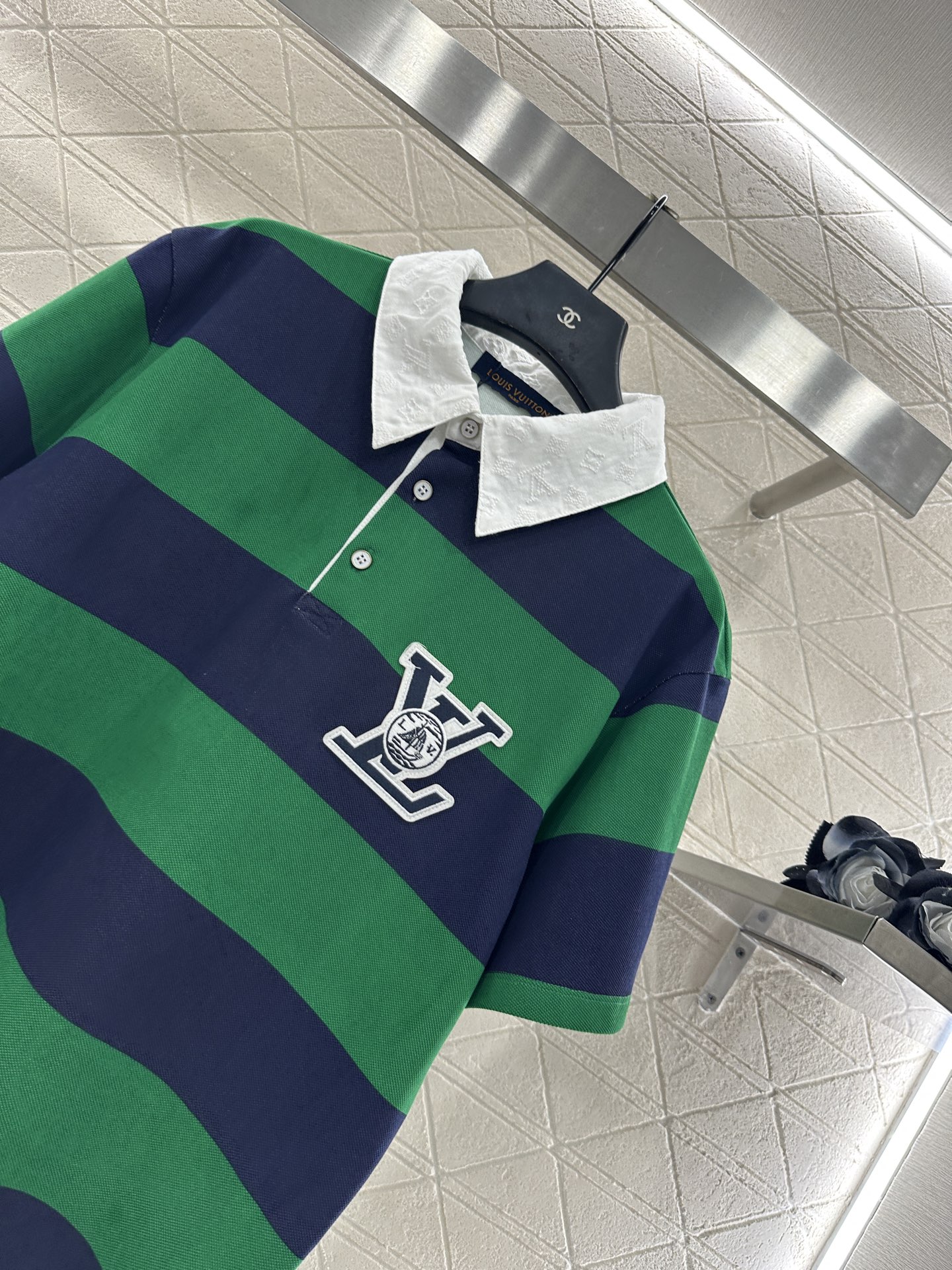 ♥Louis vuitto*♥2025新品上架 𝑝𝑜𝑙𝑜条纹短袖定制YB朱地全棉织造，弹力舒适，质感十足