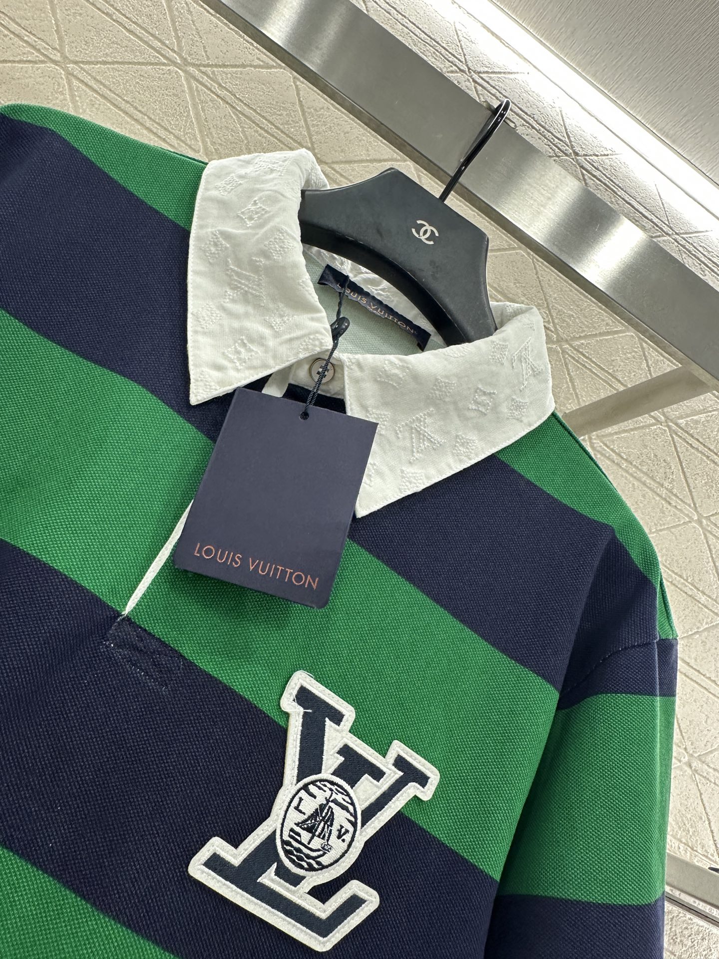 ♥Louis vuitto*♥2025新品上架 𝑝𝑜𝑙𝑜条纹短袖定制YB朱地全棉织造，弹力舒适，质感十足