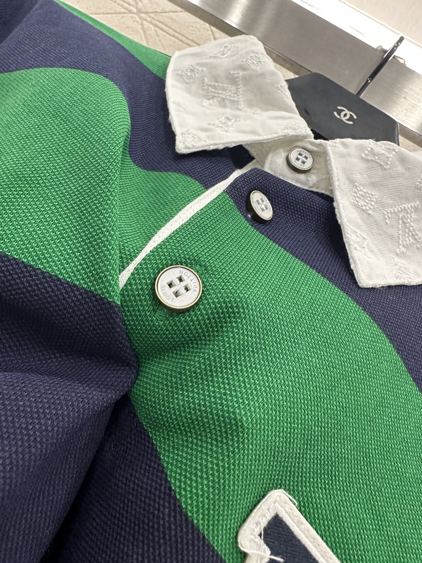 ♥Louis vuitto*♥2025新品上架 𝑝𝑜𝑙𝑜条纹短袖定制YB朱地全棉织造，弹力舒适，质感十足