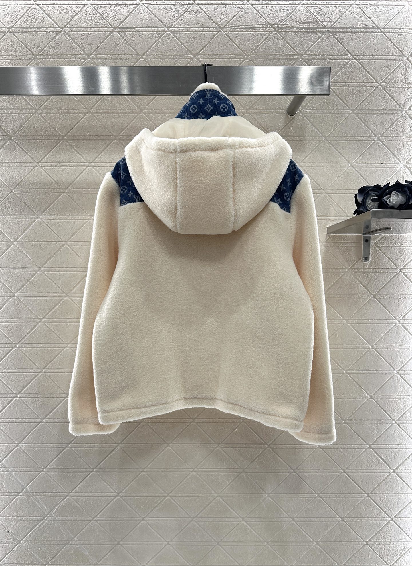 ♥Louis vuitto*♥2025新品上架 连帽泰迪羊羔外套定制YB泰迪羊羔绒➕提花牛仔材质，毛量充