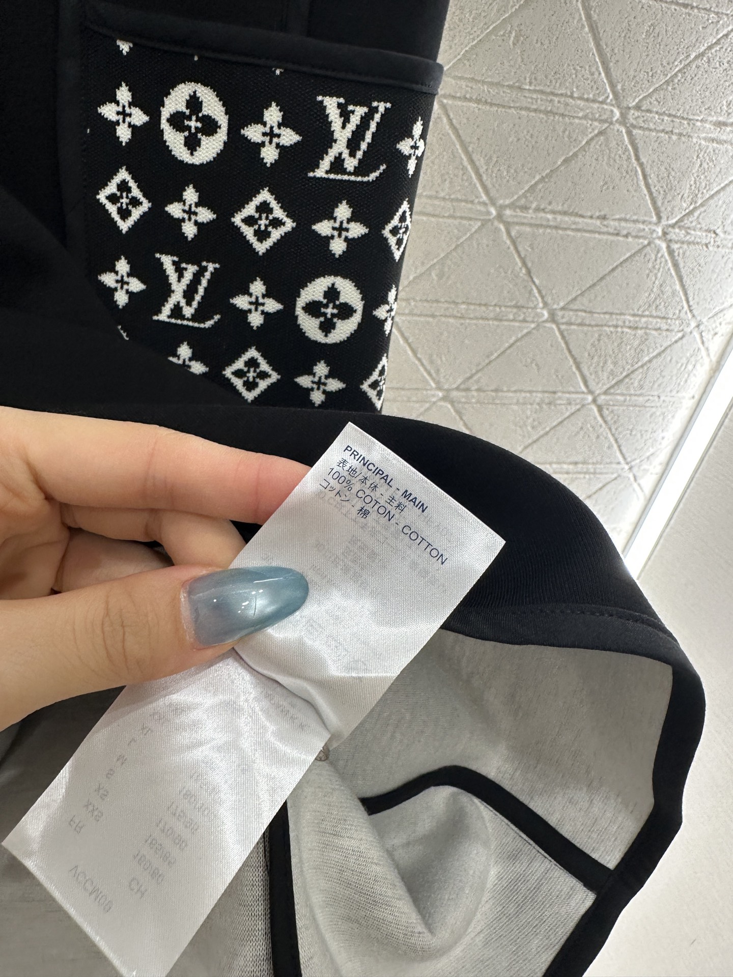 ♥Louis vuitto*♥2025新品上架 提花拼接口袋背心裙定制YB进口棉纶混纺材质，复合工艺处理