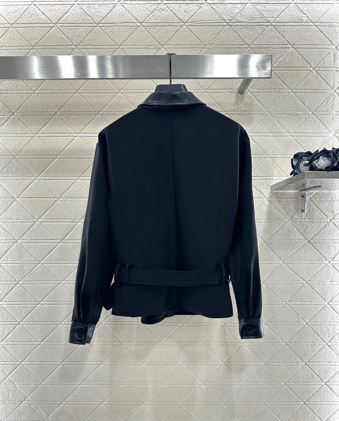 ♥Dio*♥2025新品上架 翻领拼皮外套长裤套装定制YB进口棉纶材质，质感高级，挺括有型，翻领外套搭配