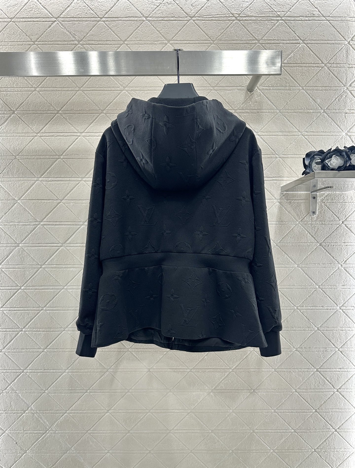 ♥Louis vuitto*♥2025新品上架 压花连帽收腰外套长裤套装定制YB进口压花材质，舒适亲肤，