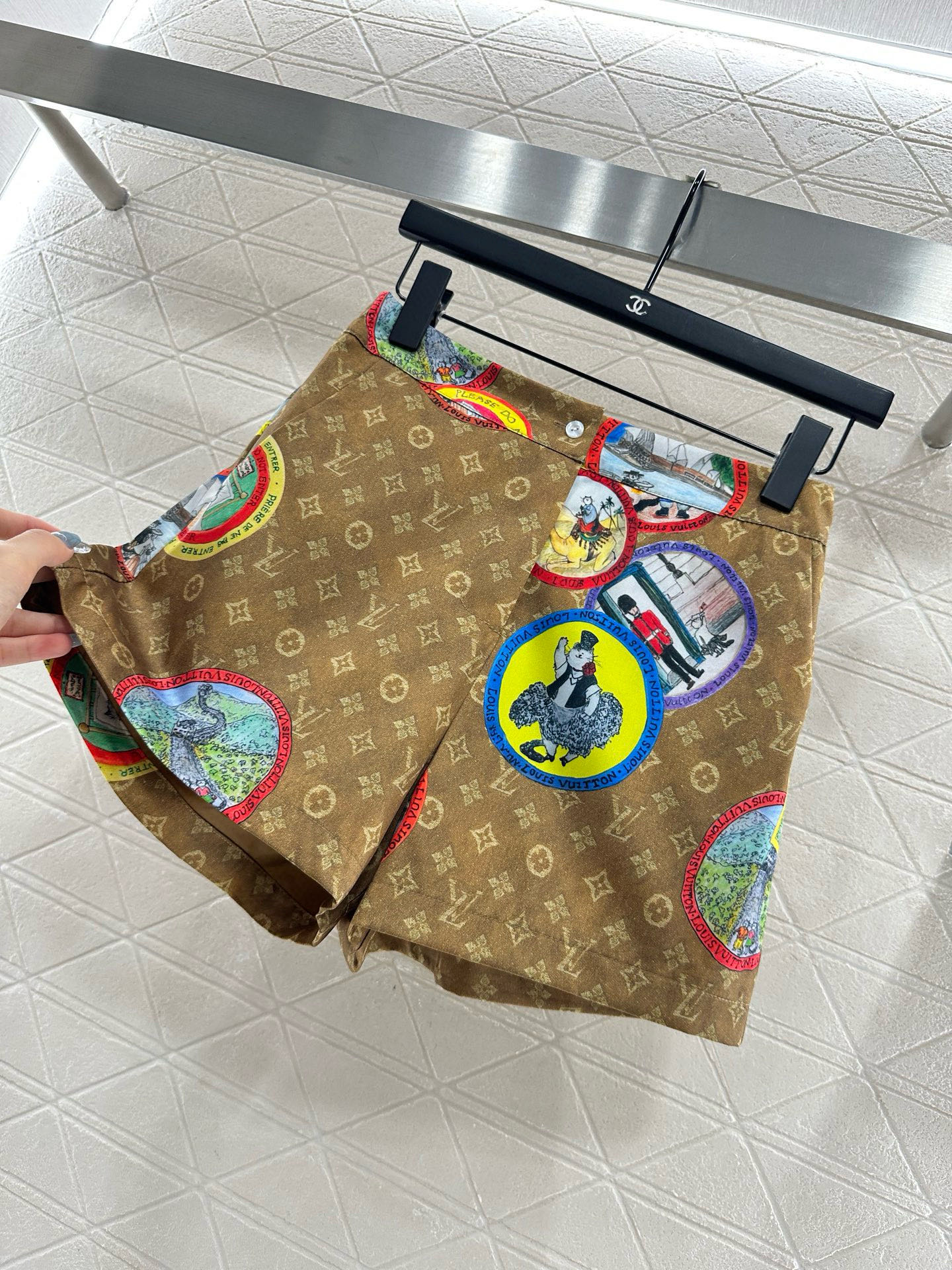 ♥Louis Vuitto*♥ 2025新品上架 活性满印睡衣短裤套装定制YB进口斜纹稠材质，亲肤舒适，