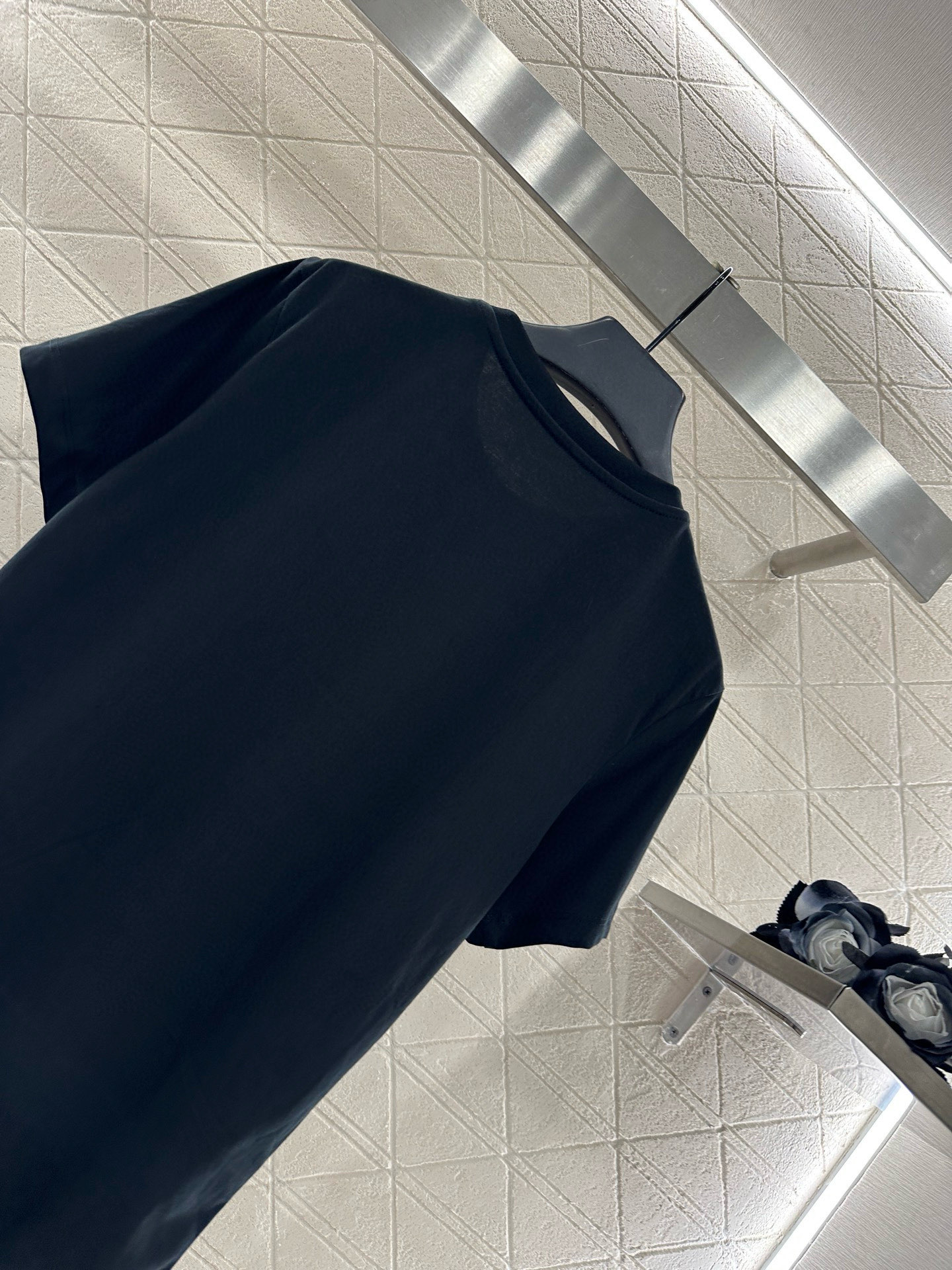 ♥Louis Vuitto*♥2025新品上架 链条圆领印花𝑇𝑒𝑒定制YB斜纹全棉材质，透气舒适，质感十