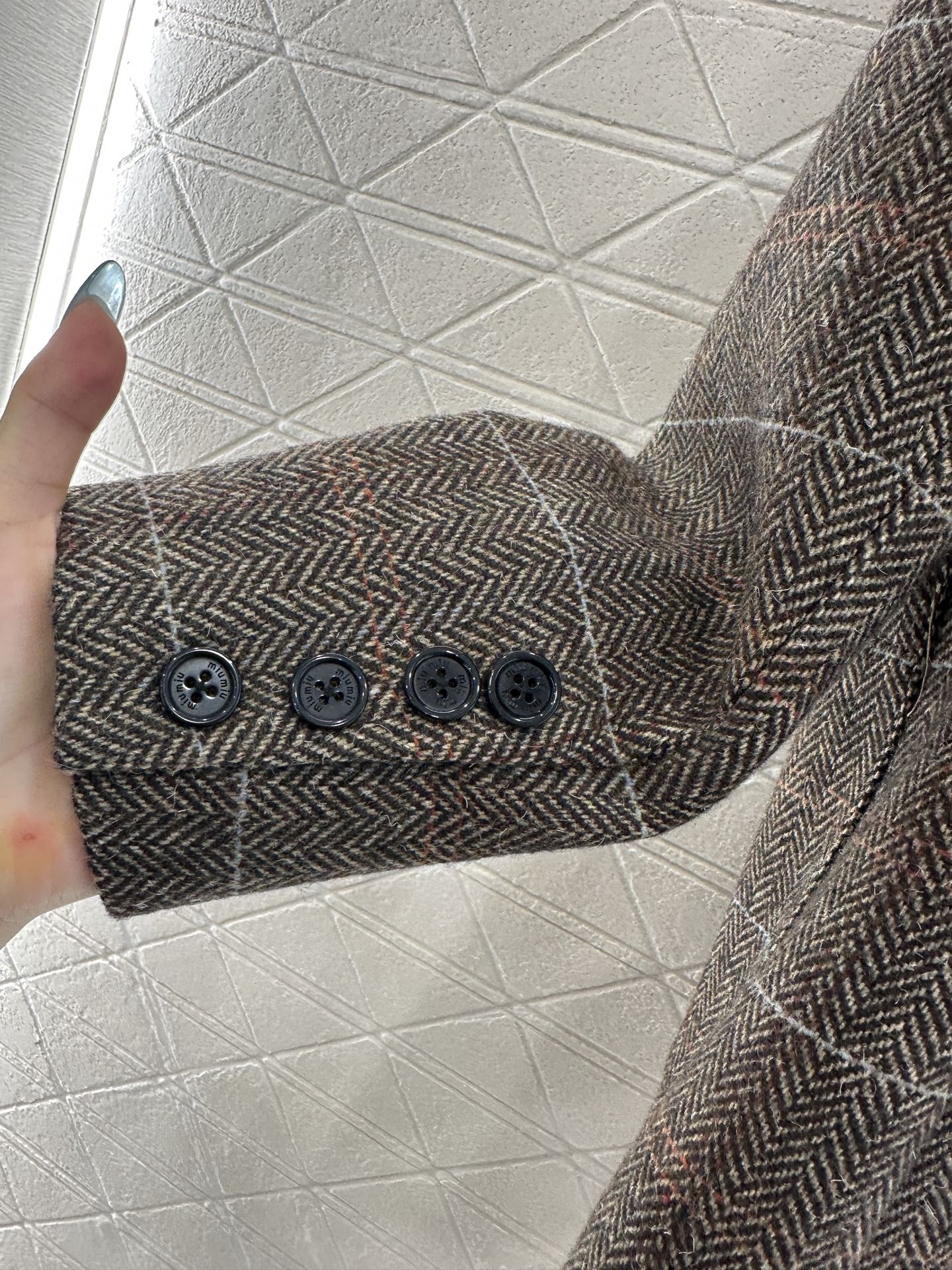 ♥Miumi*♥2025新品上架 翻领格纹口袋西装外套定制YB斜纹全棉材质，工艺处理，质感光泽，垂感更强