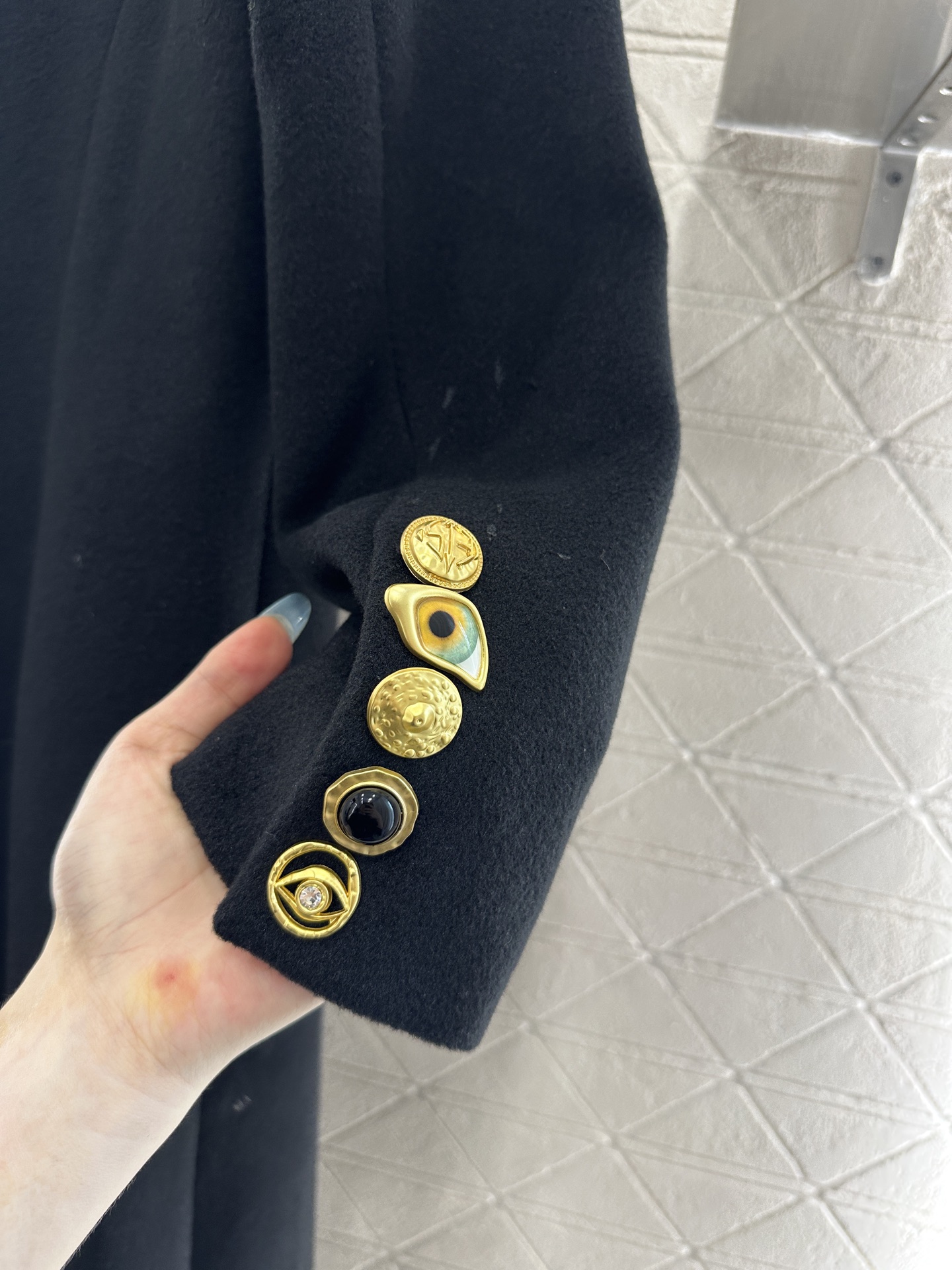 ♥Sch*♥2025新品上架 圆领长款大衣外套定制YB进口精仿羊毛材质，质感高级，品相十足，小立领圆领长