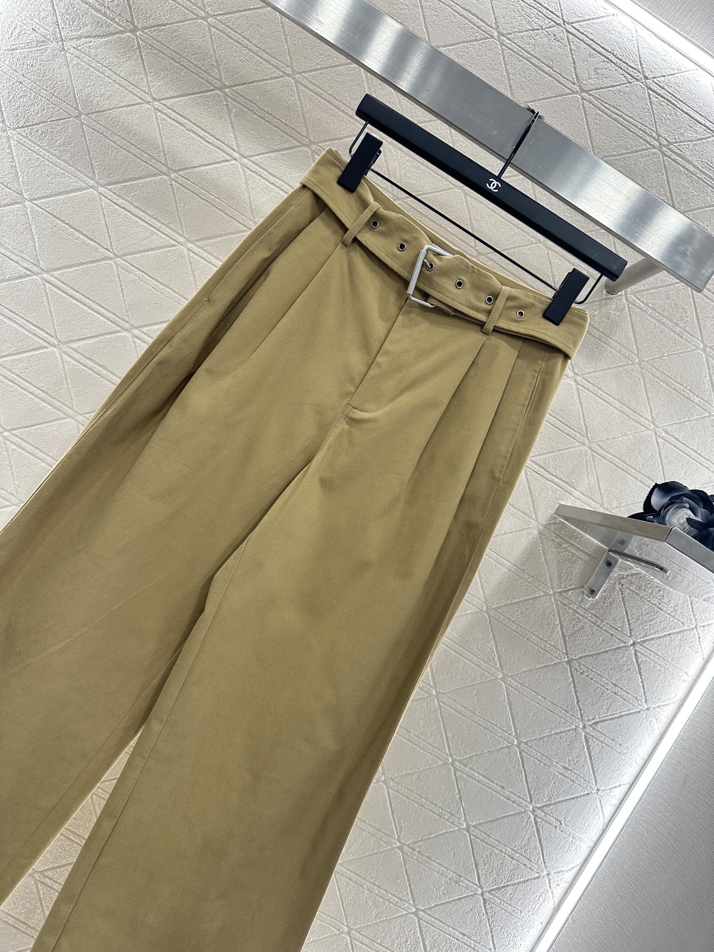 ♥Dio*♥2025新品上架 腰带阔腿长裤定制YB斜纹全棉材质，质感十足，纹理肌感更强，品相高级，腰带高