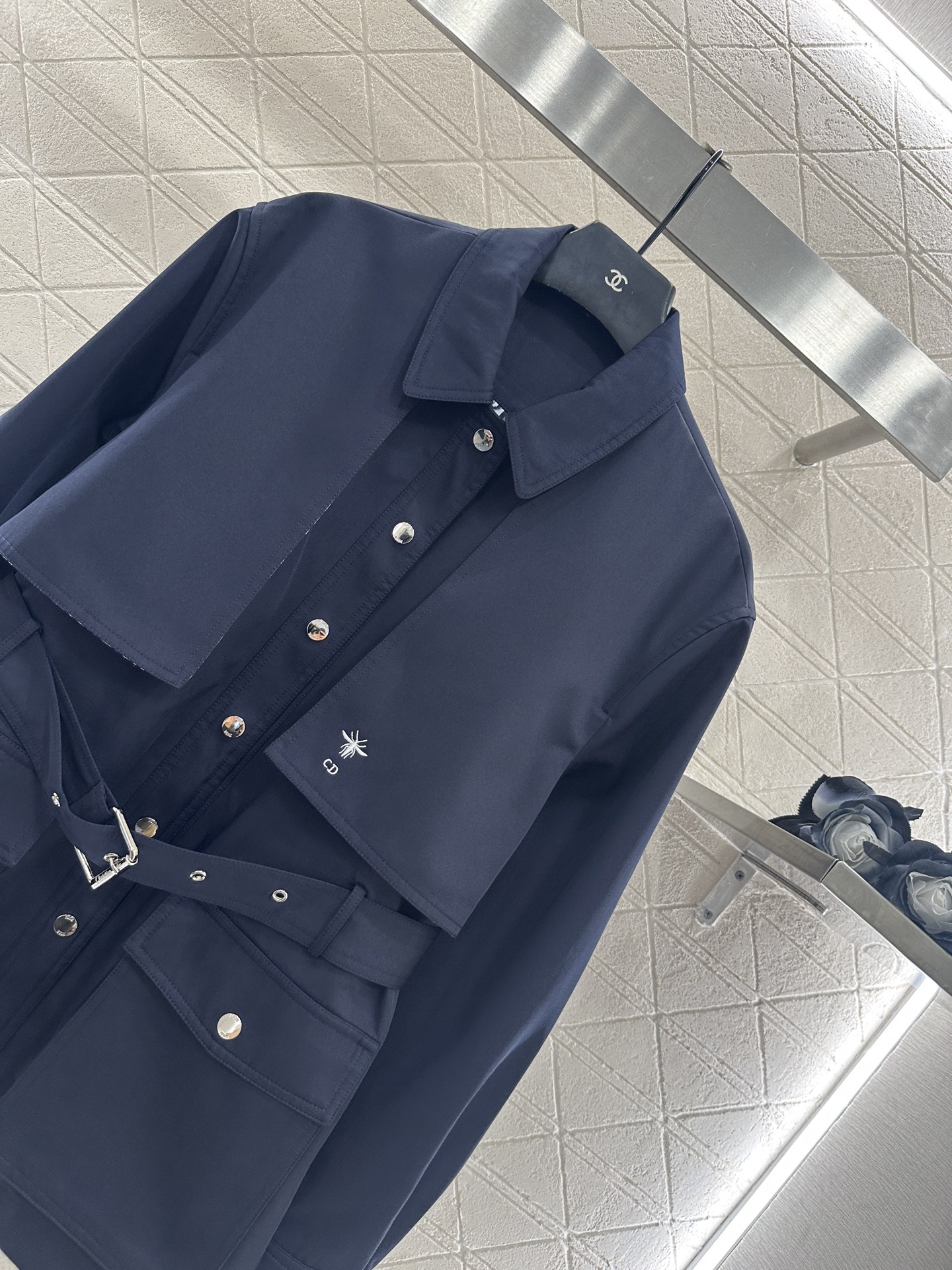 ♥Dio*♥2025新品上架 翻领腰带中长款风衣外套定制YB进口风衣材质，工艺处理，挺括有型，质感高级，