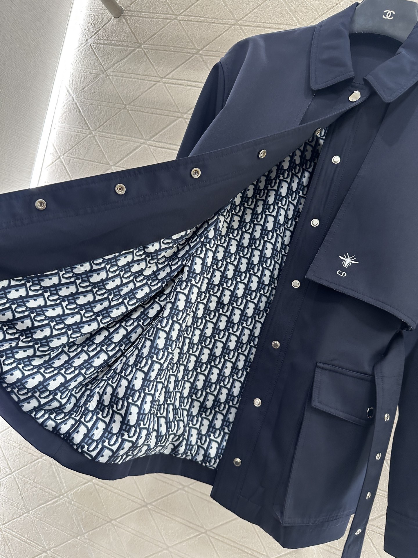 ♥Dio*♥2025新品上架 翻领腰带中长款风衣外套定制YB进口风衣材质，工艺处理，挺括有型，质感高级，