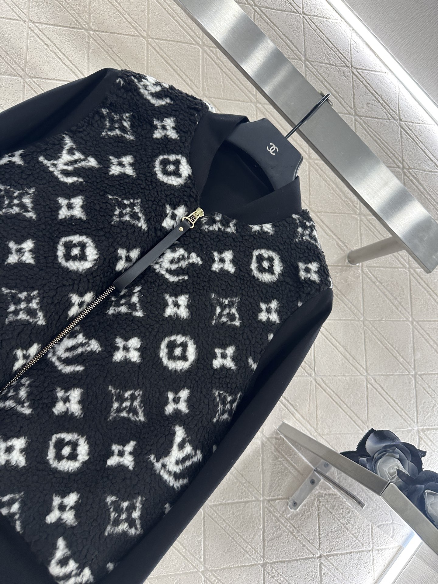 ♥Louis Vuitto*♥2025新品上架 拼接泰迪羊羔毛外套定制YB斜纹空气棉➕羊羔毛材质，柔软亲